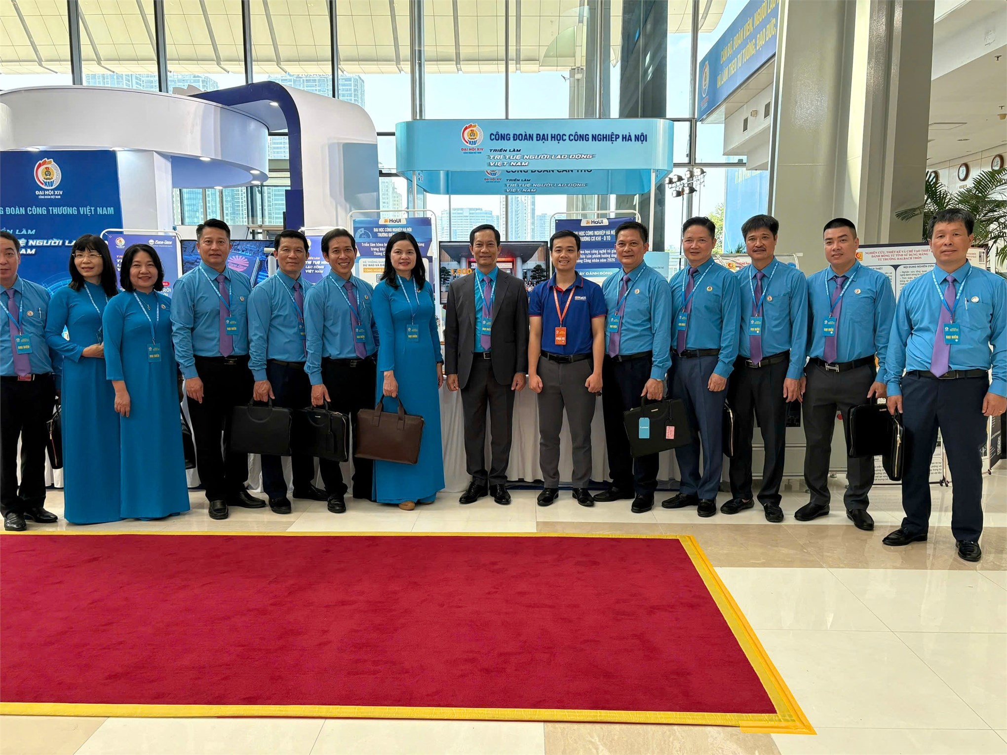 Công đoàn Đại học Công nghiệp Hà Nội tham gia Triển lãm Đại hội Công đoàn XIV “Trí tuệ người Lao động Việt Nam”