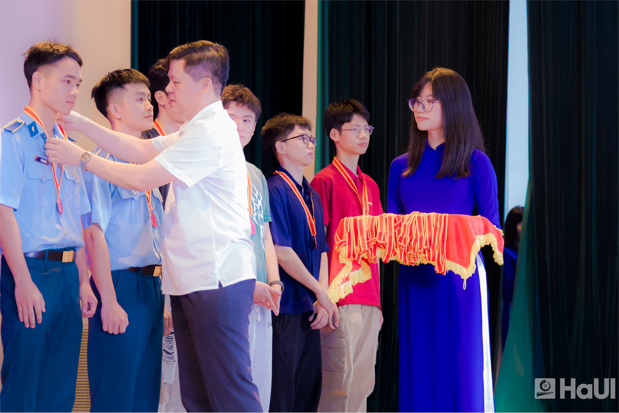 Olympic Cơ học toàn quốc lần thứ 36: Dấu ấn rực rỡ của thầy và trò Trường Cơ khí - Ô tô, HaUI