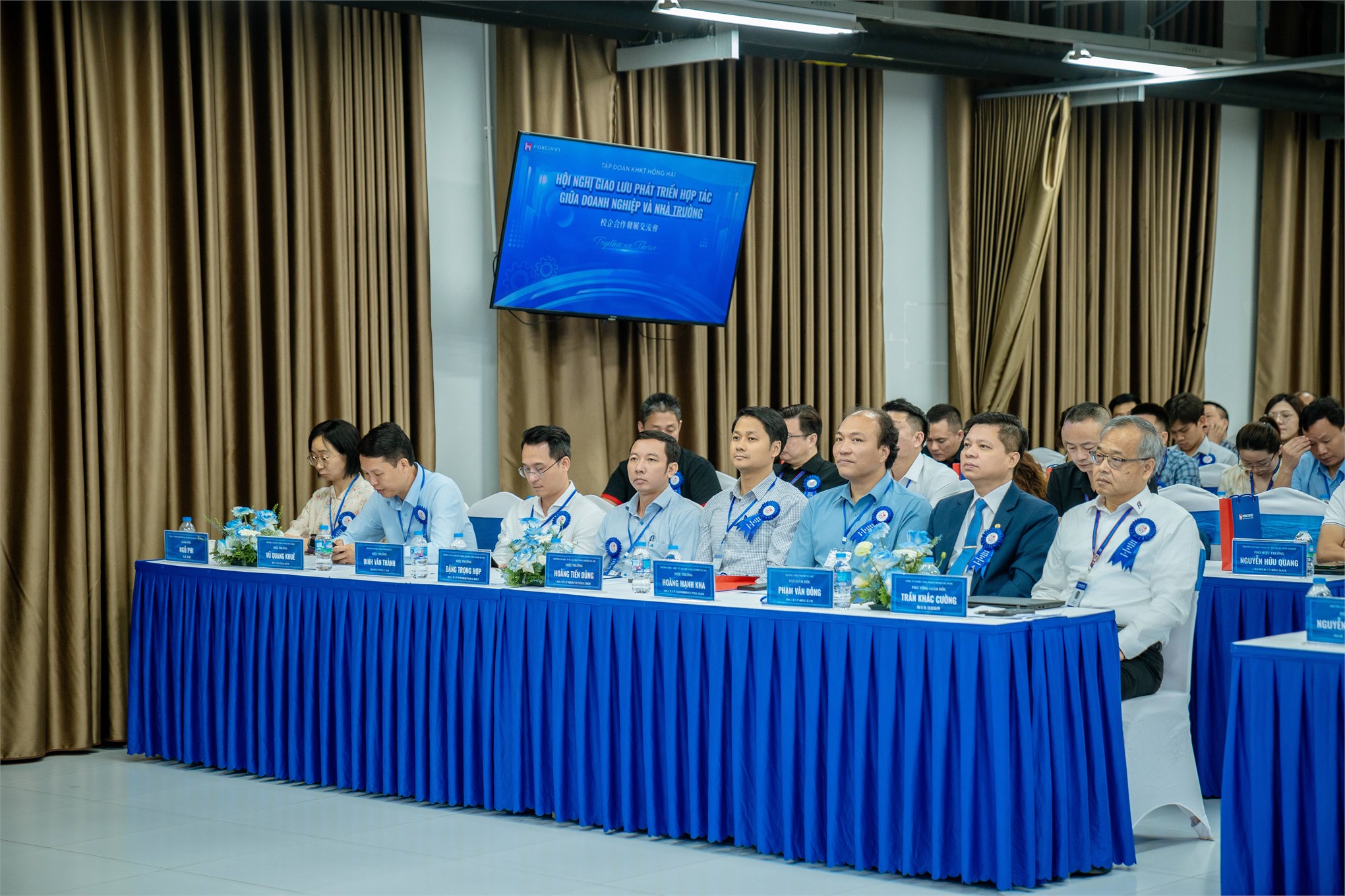 HaUI thúc đẩy hợp tác chiến lược tại Hội nghị giao lưu doanh nghiệp và đại học của Tập đoàn Foxconn