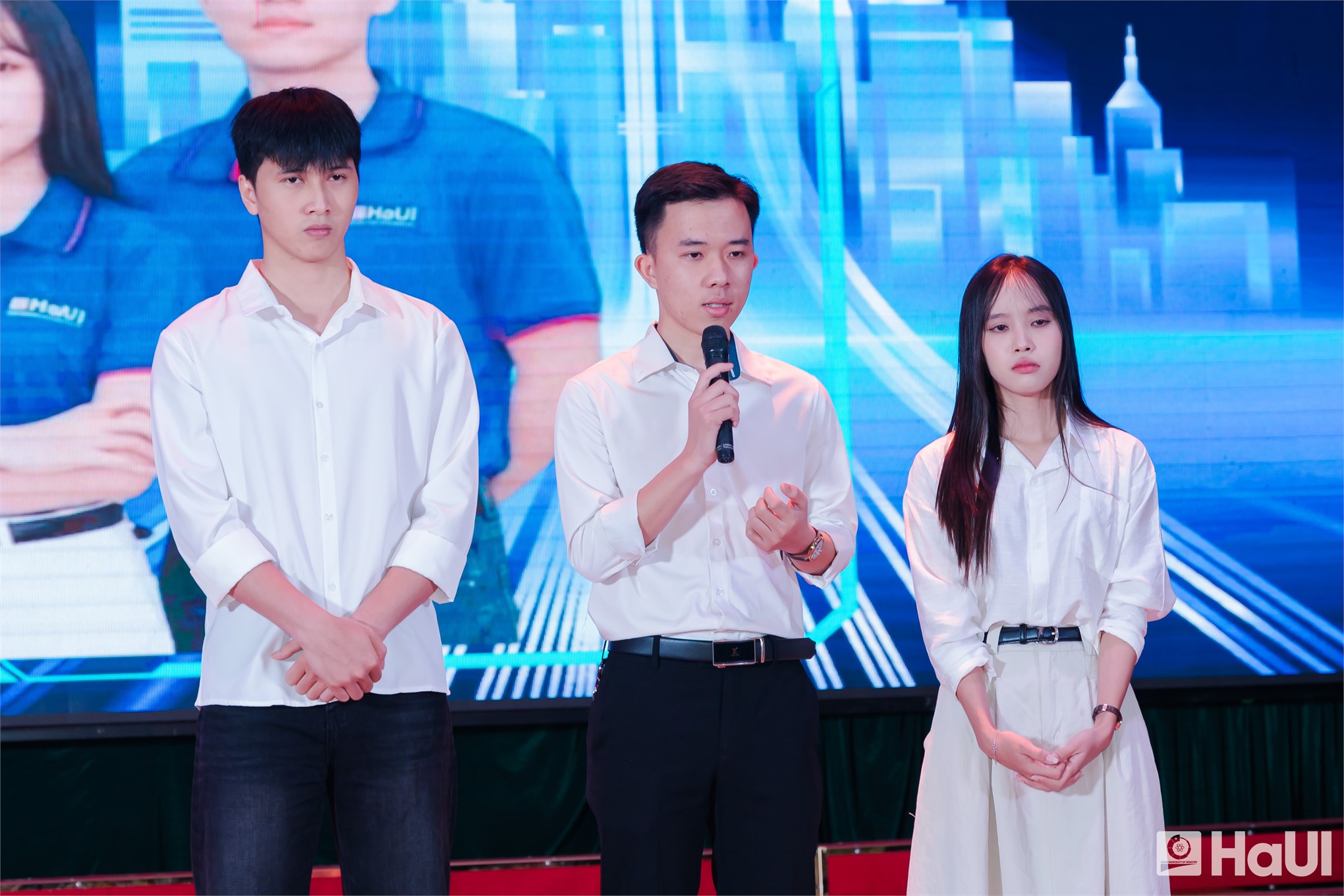 Dự án robot hỗ trợ người khiếm thị đạt giải Nhất cuộc thi “Thử thách lập nghiệp” HaUI lần thứ VII
