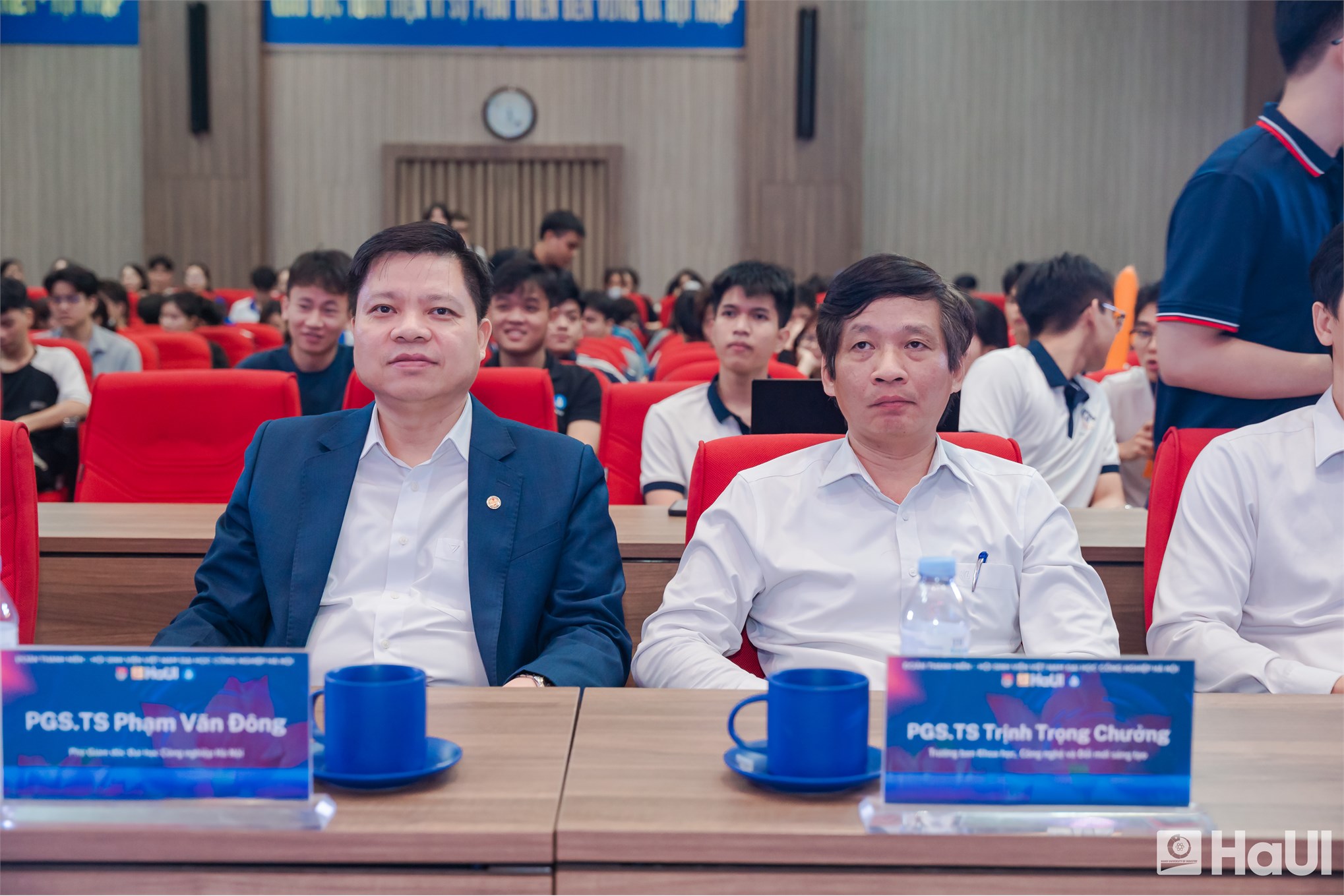Dự án robot hỗ trợ người khiếm thị đạt giải Nhất cuộc thi “Thử thách lập nghiệp” HaUI lần thứ VII