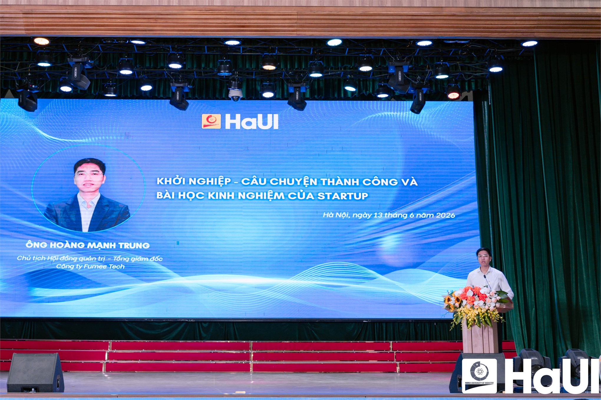 Ngày hội Khởi nghiệp, đổi mới sáng tạo năm 2026: Không chỉ sử dụng công nghệ, sinh viên HaUI khát vọng tạo ra công nghệ.