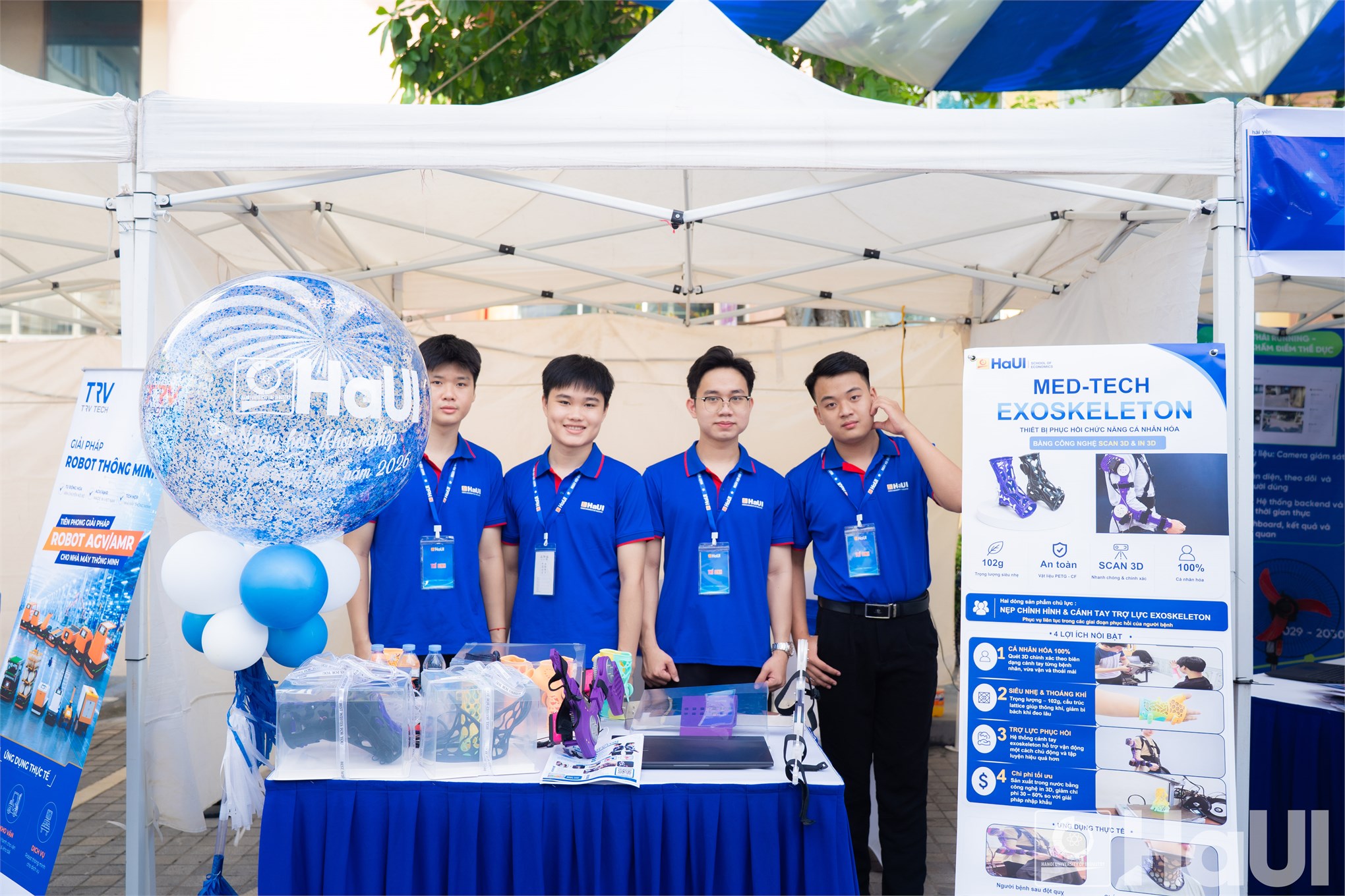 Ngày hội Khởi nghiệp, đổi mới sáng tạo năm 2026: Không chỉ sử dụng công nghệ, sinh viên HaUI khát vọng tạo ra công nghệ.