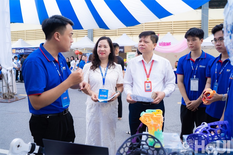 [baoxaydung] Sinh viên HaUI khát vọng làm chủ công nghệ