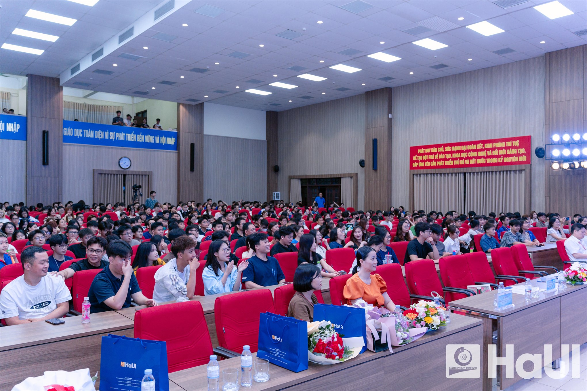 The Voice HaUI 2026: Những giai điệu viết nên tuổi trẻ