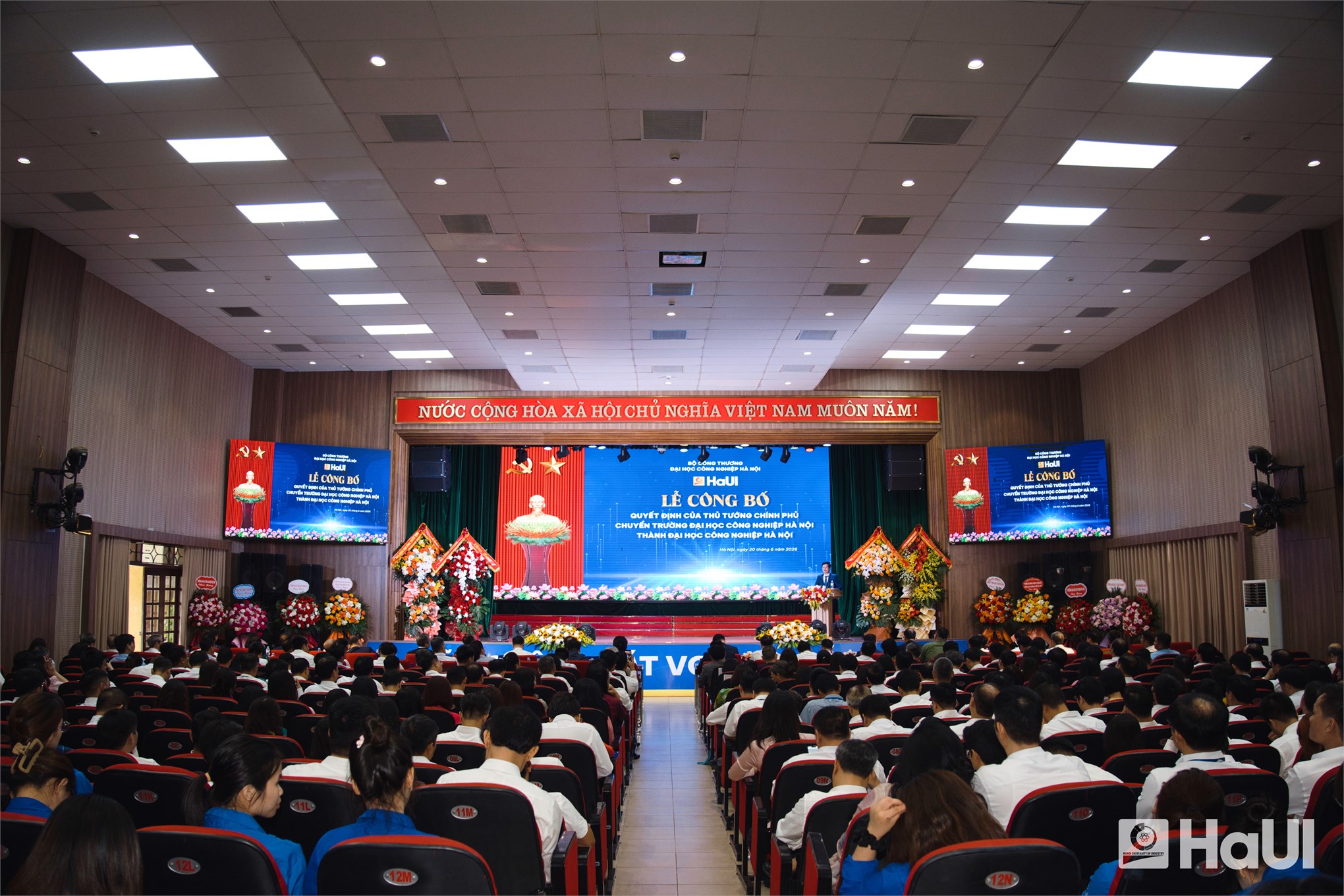 Bộ trưởng Bộ Công Thương Lê Mạnh Hùng: Đại học không chỉ là nơi đào tạo nhân lực, mà phải là nơi tạo ra tri thức mới, công nghệ mới, phương thức quản trị mới và giá trị mới cho xã hội