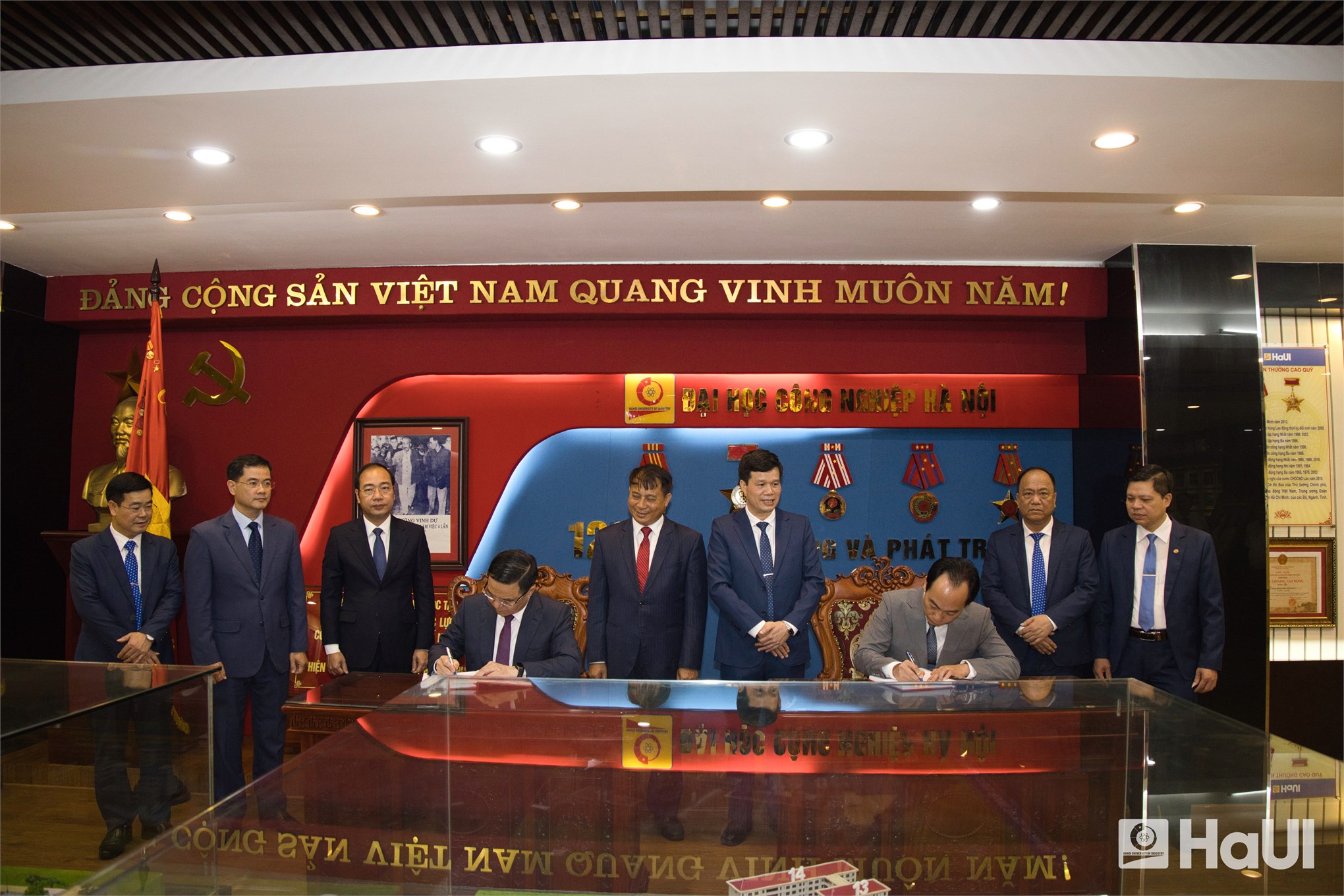 Bộ trưởng Bộ Công Thương Lê Mạnh Hùng: Đại học không chỉ là nơi đào tạo nhân lực, mà phải là nơi tạo ra tri thức mới, công nghệ mới, phương thức quản trị mới và giá trị mới cho xã hội