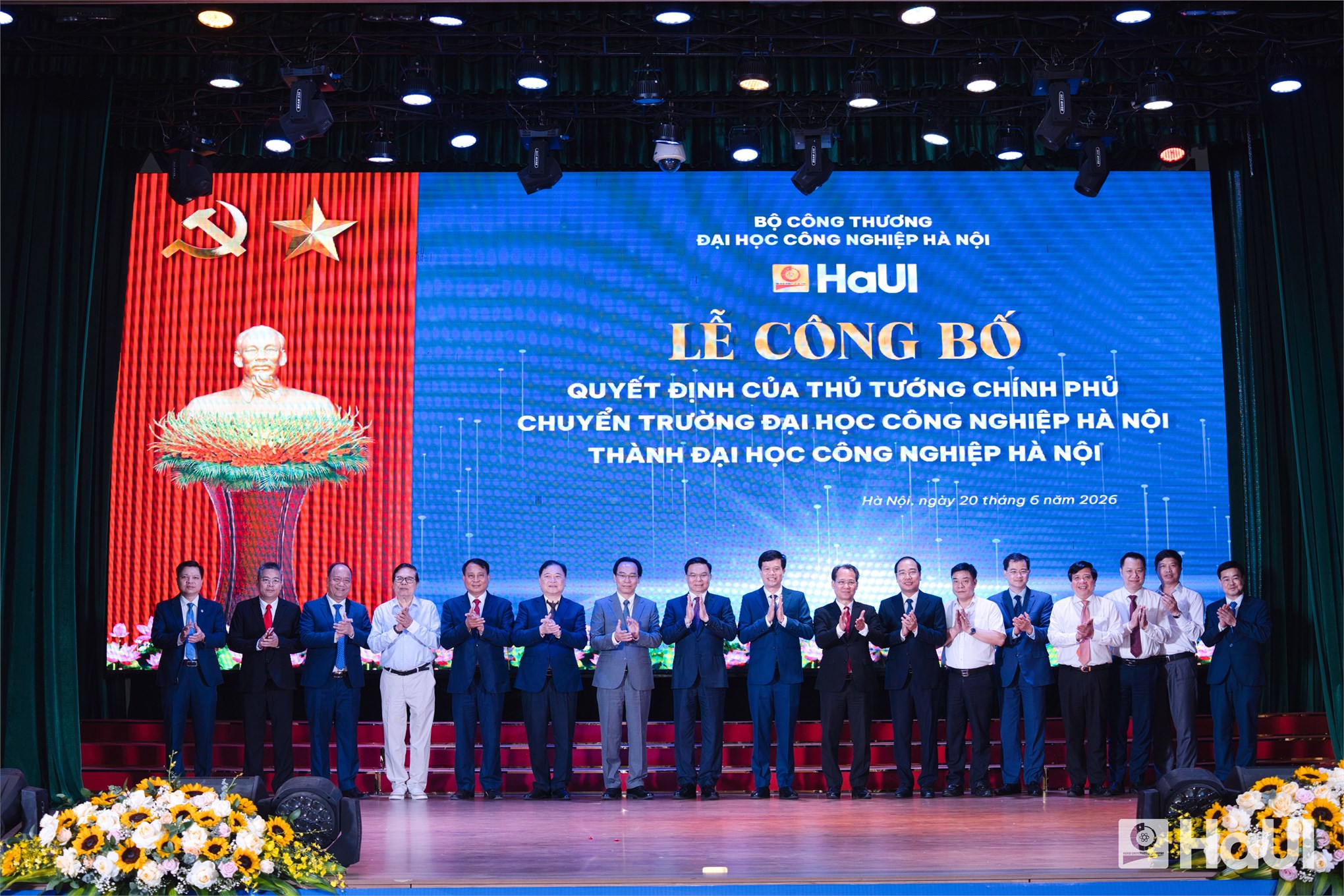 Bộ trưởng Bộ Công Thương Lê Mạnh Hùng: Đại học không chỉ là nơi đào tạo nhân lực, mà phải là nơi tạo ra tri thức mới, công nghệ mới, phương thức quản trị mới và giá trị mới cho xã hội