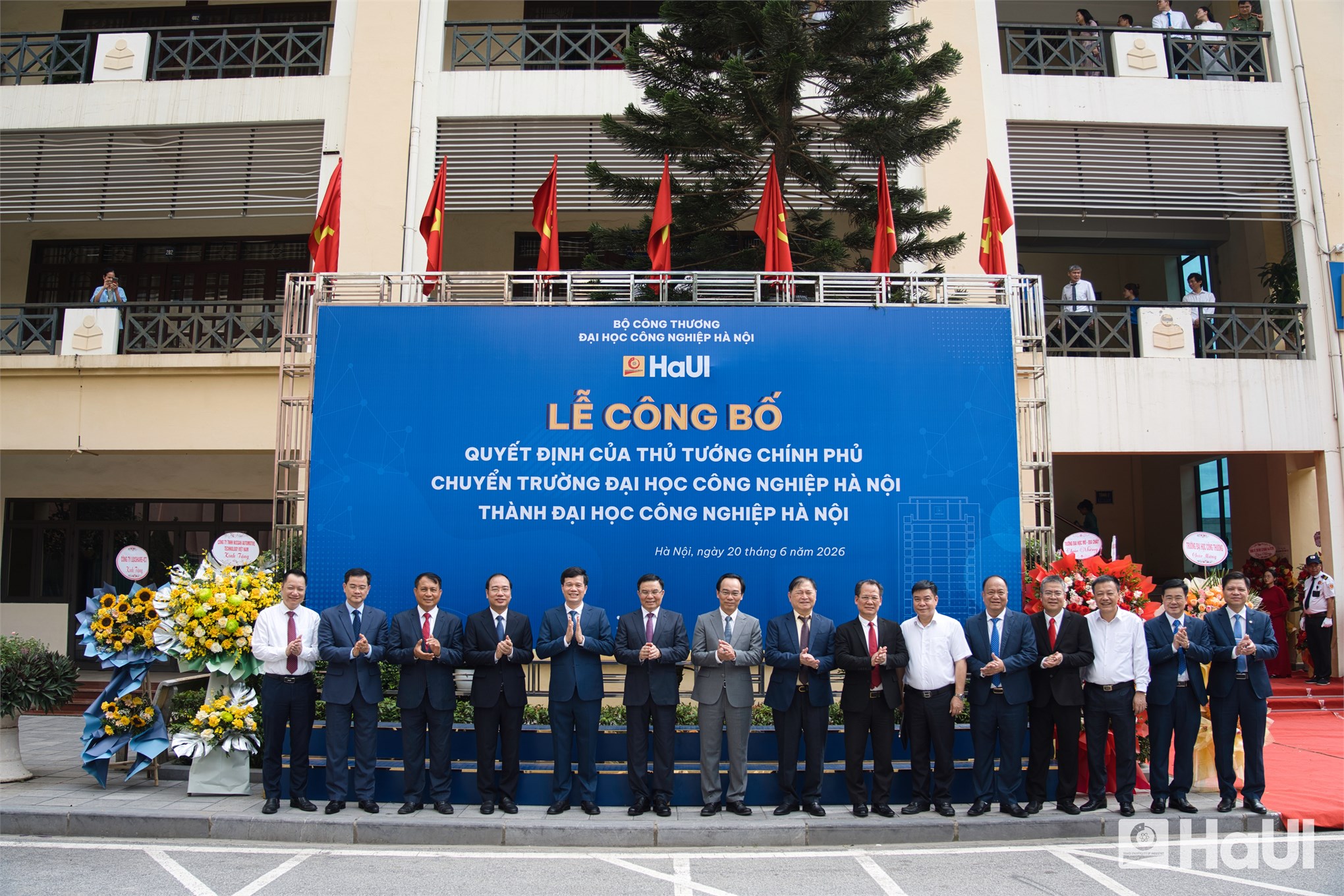 Bộ trưởng Bộ Công Thương Lê Mạnh Hùng: Đại học không chỉ là nơi đào tạo nhân lực, mà phải là nơi tạo ra tri thức mới, công nghệ mới, phương thức quản trị mới và giá trị mới cho xã hội