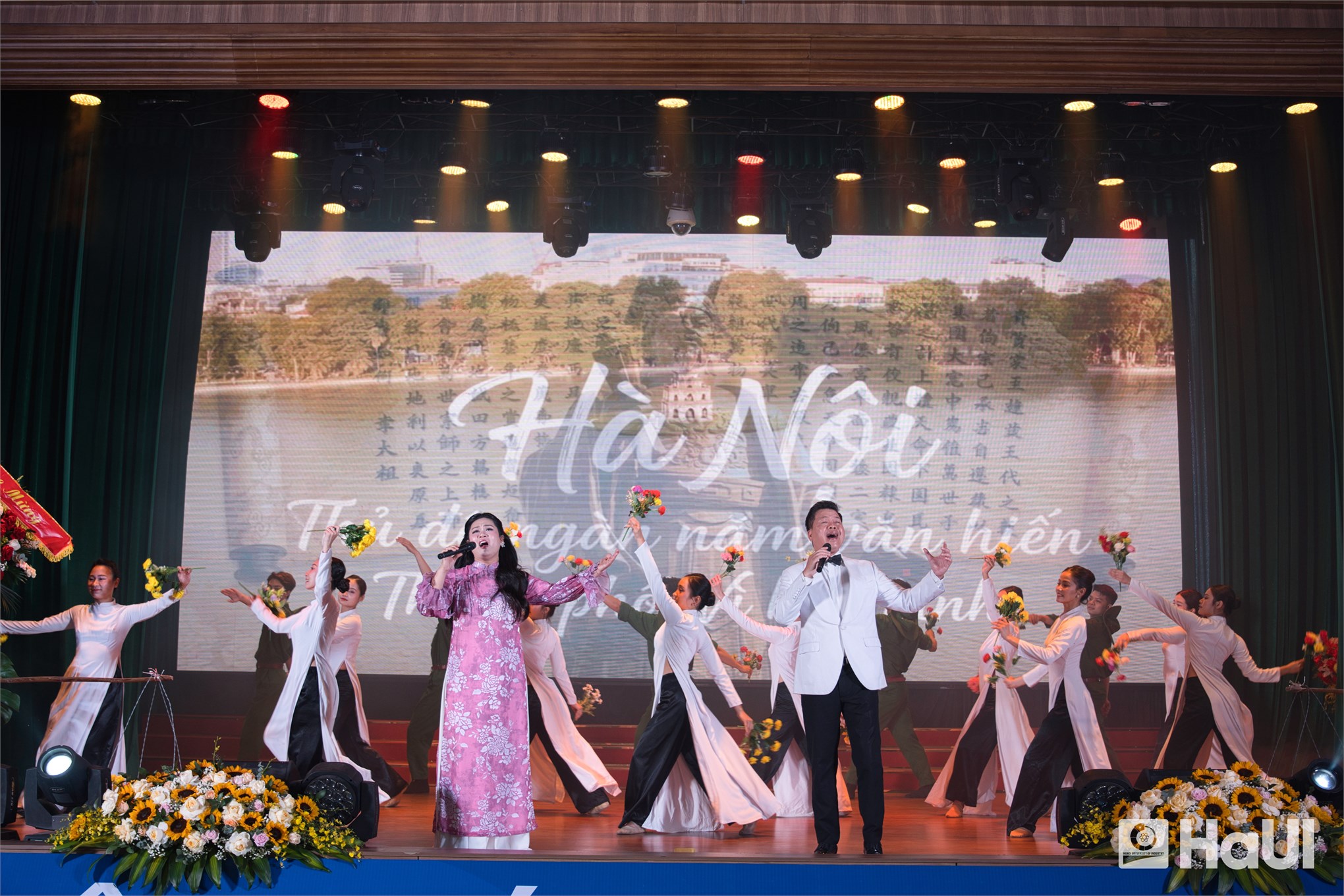 Bộ trưởng Bộ Công Thương Lê Mạnh Hùng: Đại học không chỉ là nơi đào tạo nhân lực, mà phải là nơi tạo ra tri thức mới, công nghệ mới, phương thức quản trị mới và giá trị mới cho xã hội