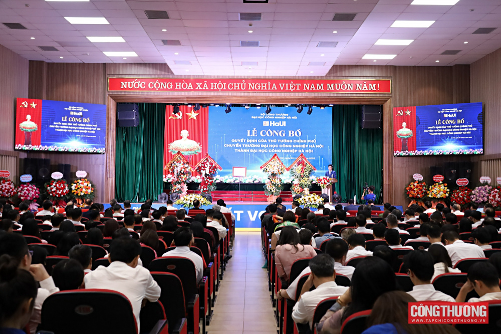 [tapchicongthuong] Đại học Công nghiệp Hà Nội bước vào giai đoạn phát triển mới sau quyết định chuyển đổi mô hình