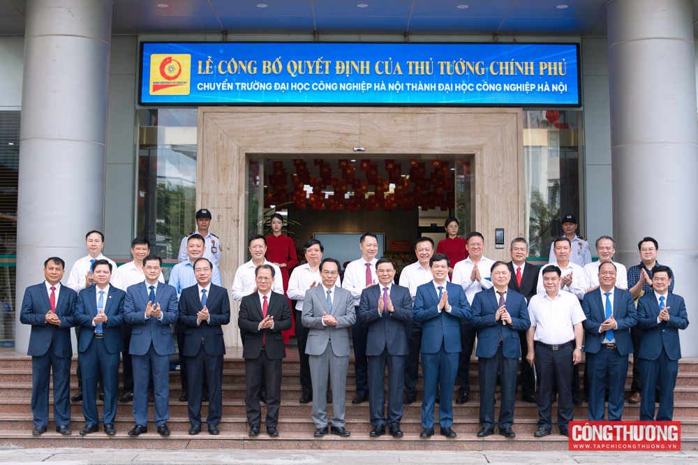[tapchicongthuong] Đại học Công nghiệp Hà Nội bước vào giai đoạn phát triển mới sau quyết định chuyển đổi mô hình