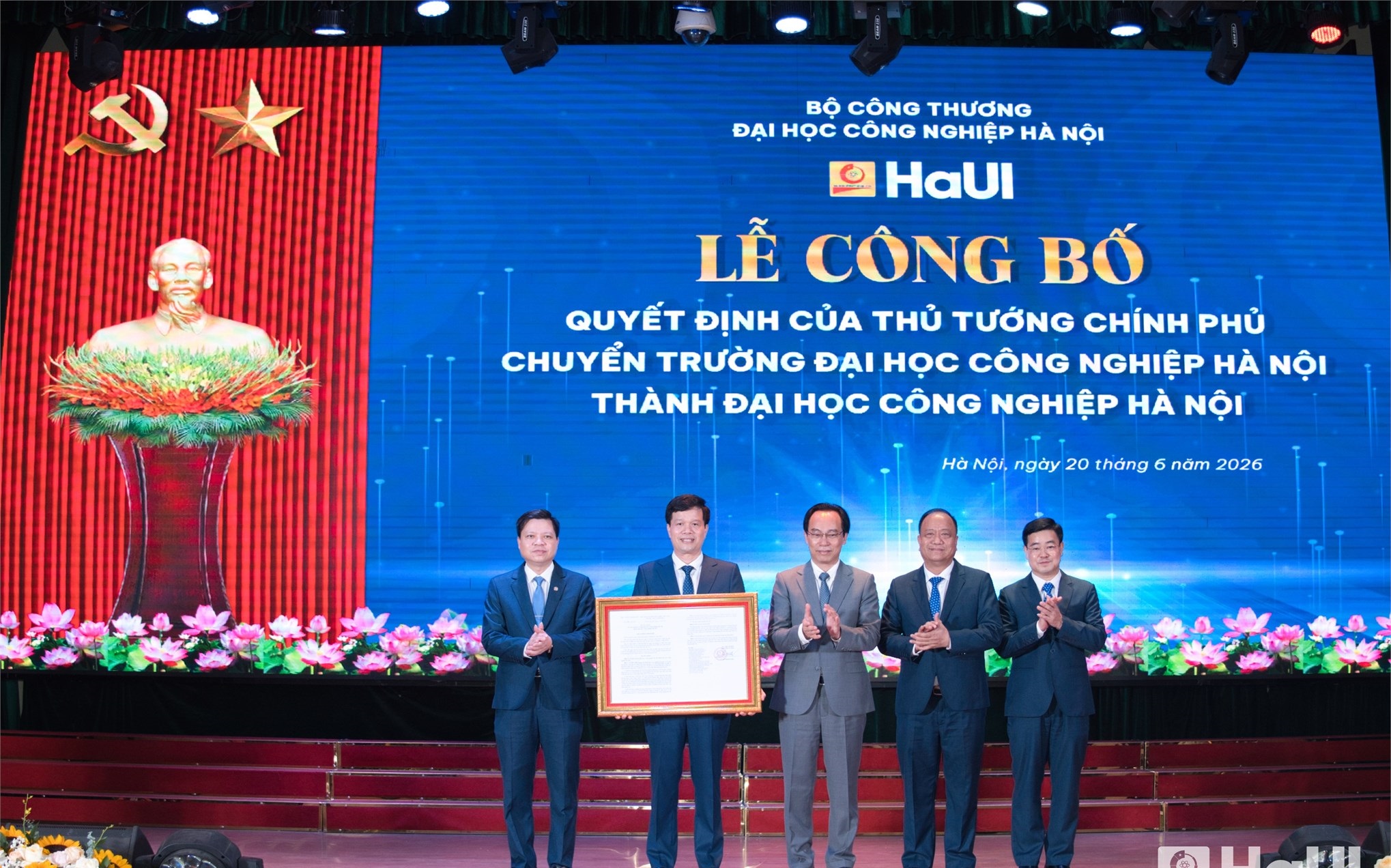 [baokiemtoan] Bộ trưởng Lê Mạnh Hùng: Đại học phải là nơi tạo ra tri thức mới, giá trị mới cho xã hội