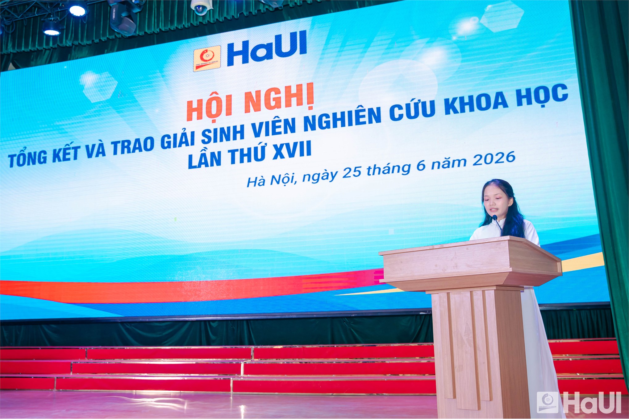 46 giải Nhất, 621 đề tài nghiệm thu: Dấu ấn `mùa vàng` Nghiên cứu khoa học năm 2026 tại HaUI