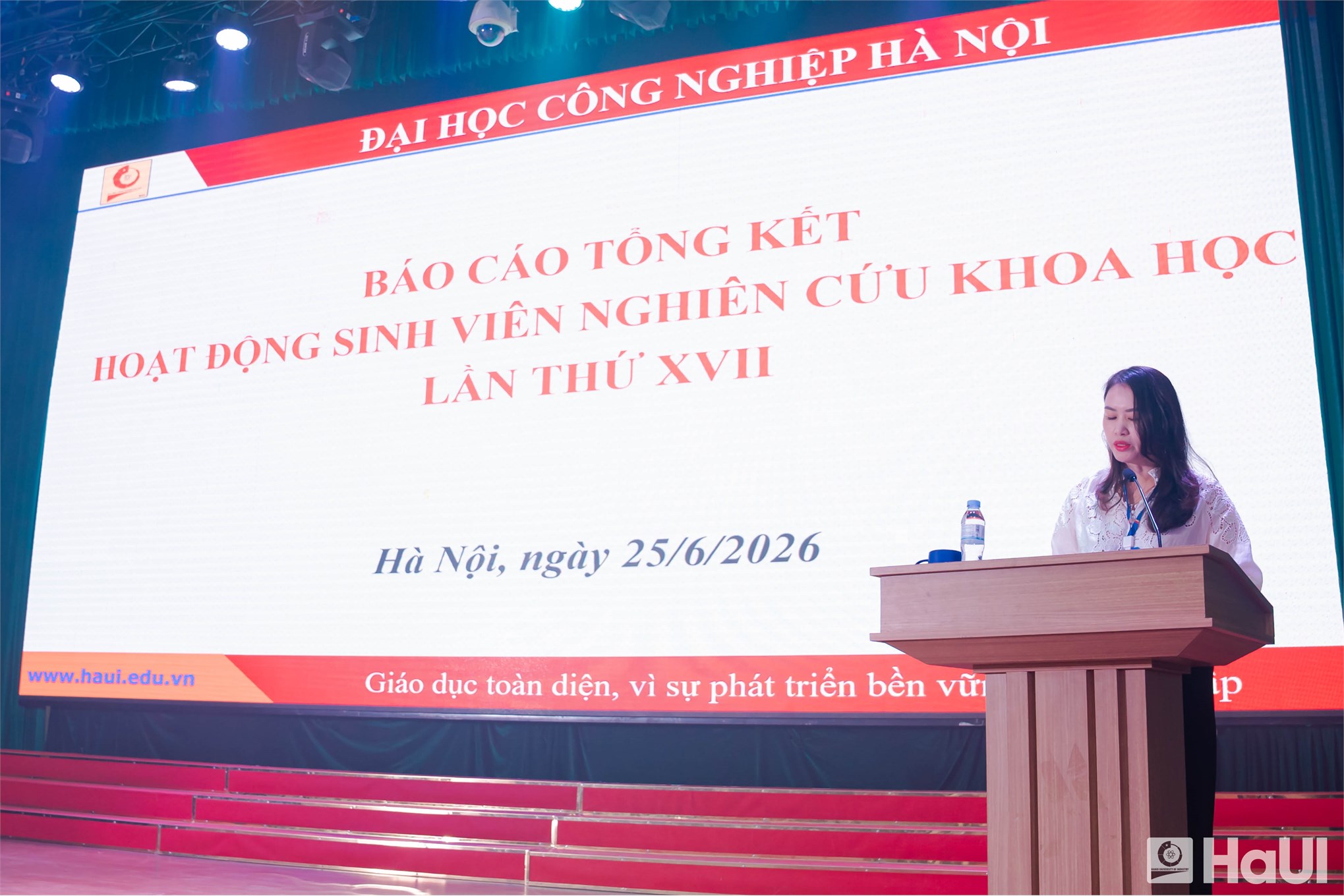 46 giải Nhất, 621 đề tài nghiệm thu: Dấu ấn `mùa vàng` Nghiên cứu khoa học năm 2026 tại HaUI