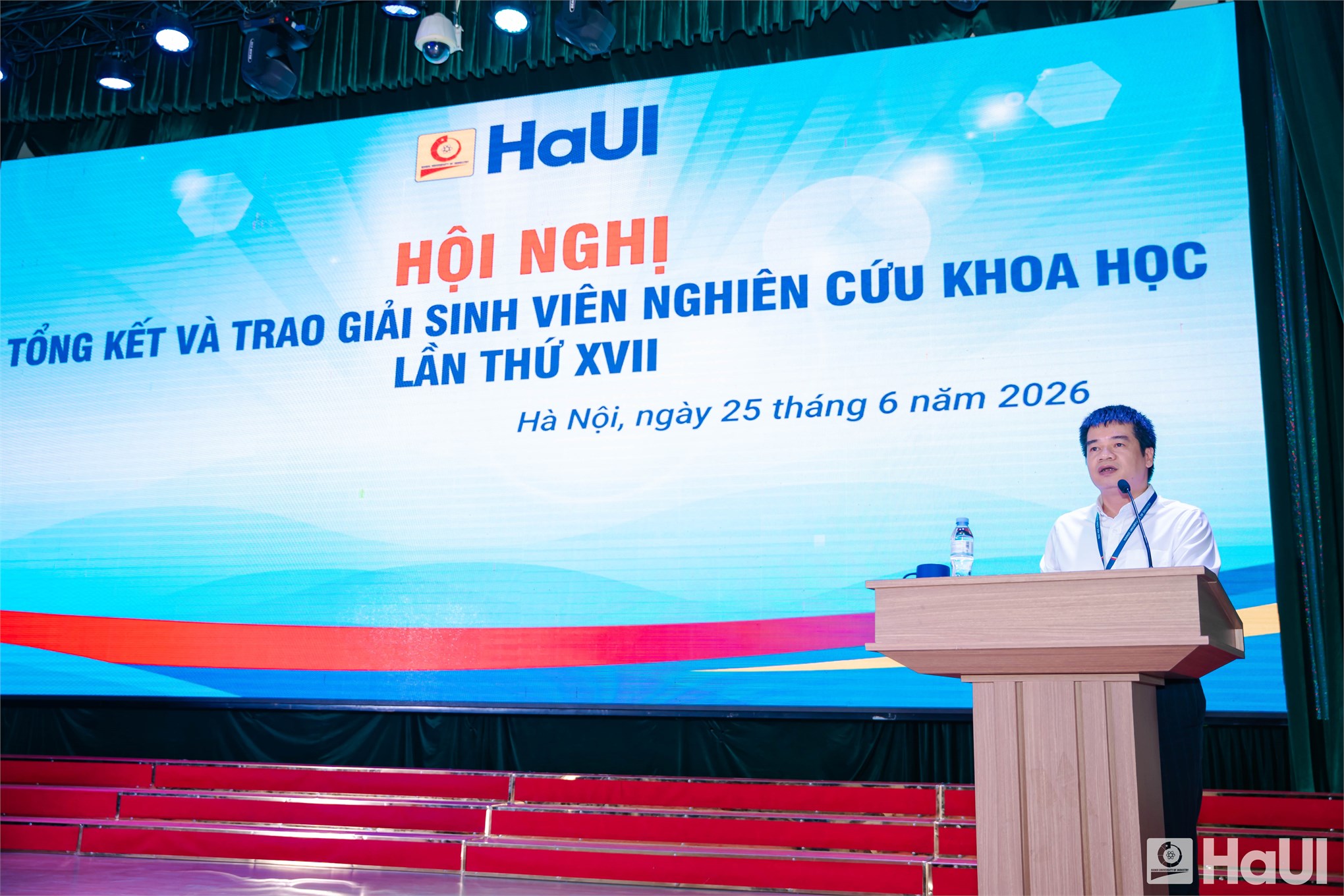 46 giải Nhất, 621 đề tài nghiệm thu: Dấu ấn `mùa vàng` Nghiên cứu khoa học năm 2026 tại HaUI