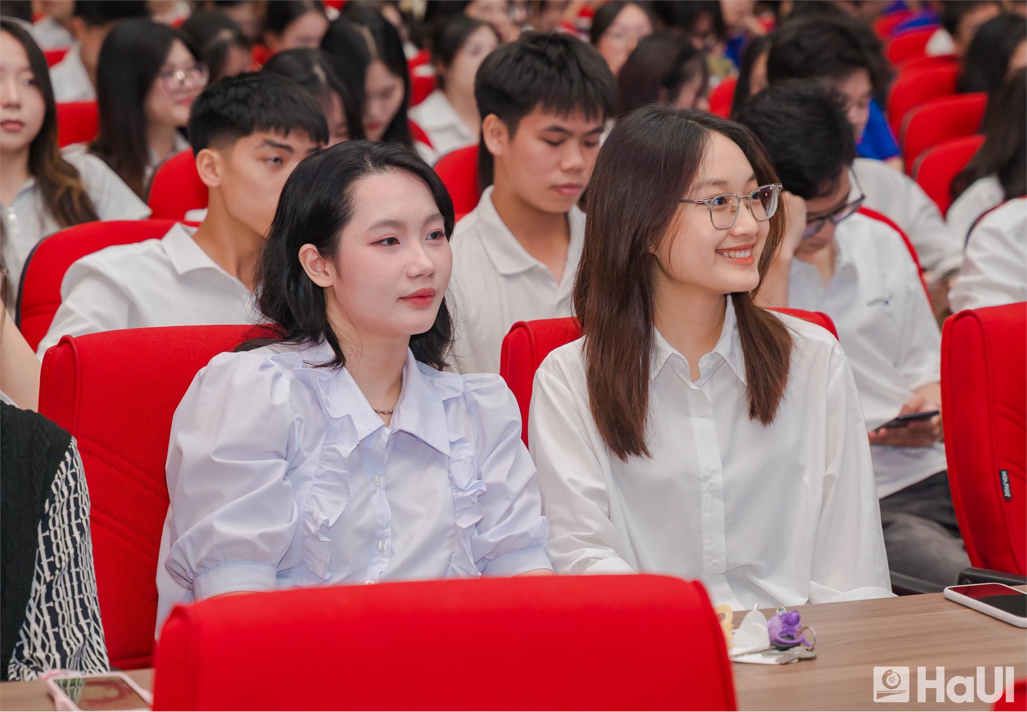 46 giải Nhất, 621 đề tài nghiệm thu: Dấu ấn `mùa vàng` Nghiên cứu khoa học năm 2026 tại HaUI
