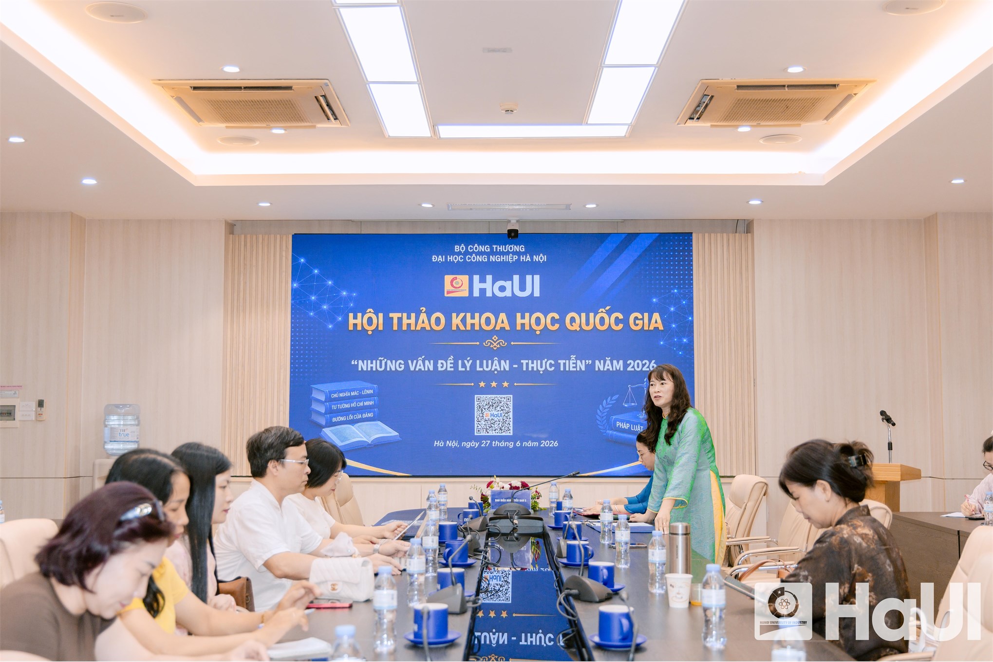 Hội thảo khoa học Quốc gia `Những vấn đề lý luận – thực tiễn`: Để giảng đường không chỉ truyền thụ tri thức mà còn là nơi thắp sáng khát vọng tuổi trẻ.