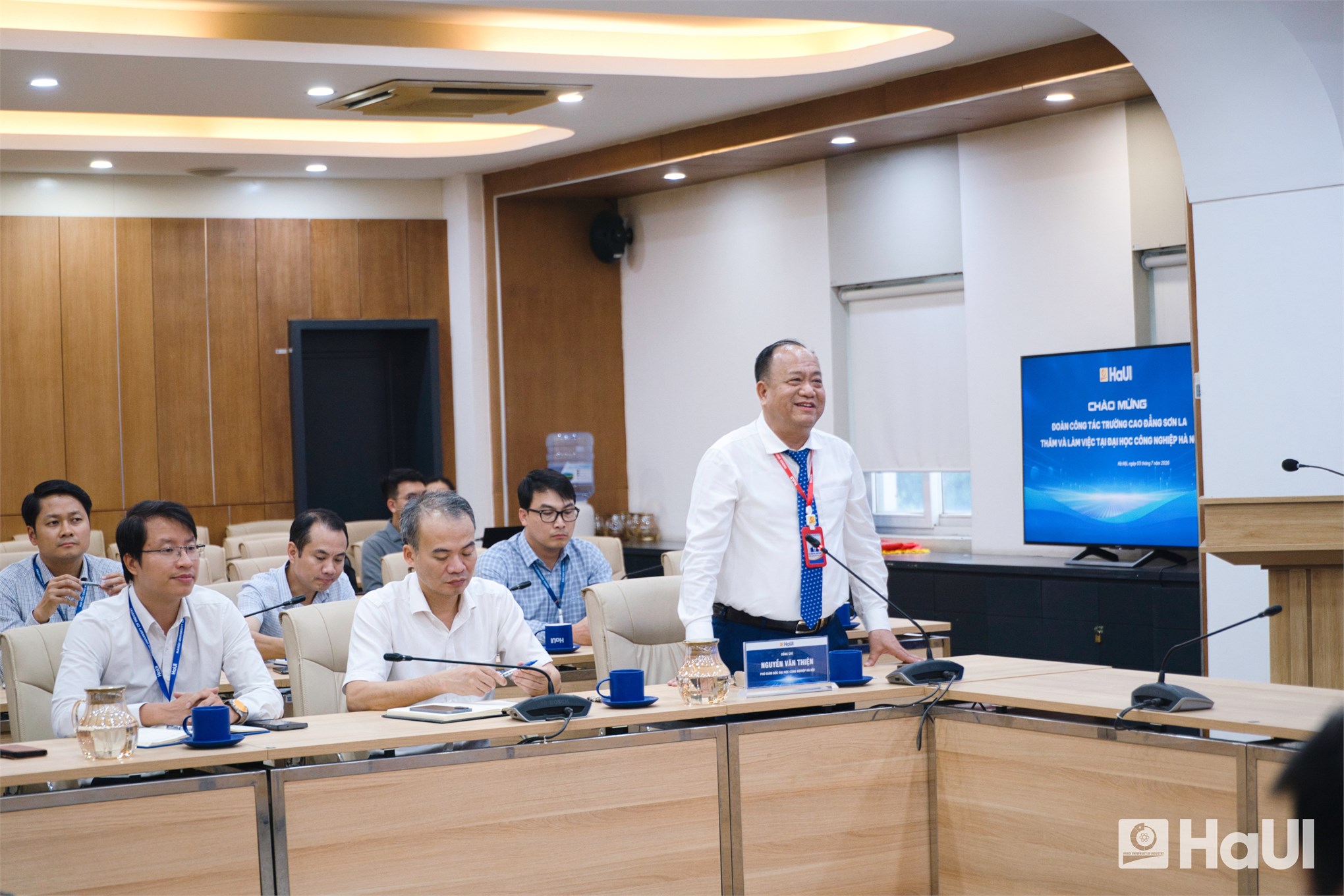 Chiến lược mở rộng hợp tác vùng: Đại học Công nghiệp Hà Nội ký kết thỏa thuận toàn diện với Trường Cao đẳng Sơn La