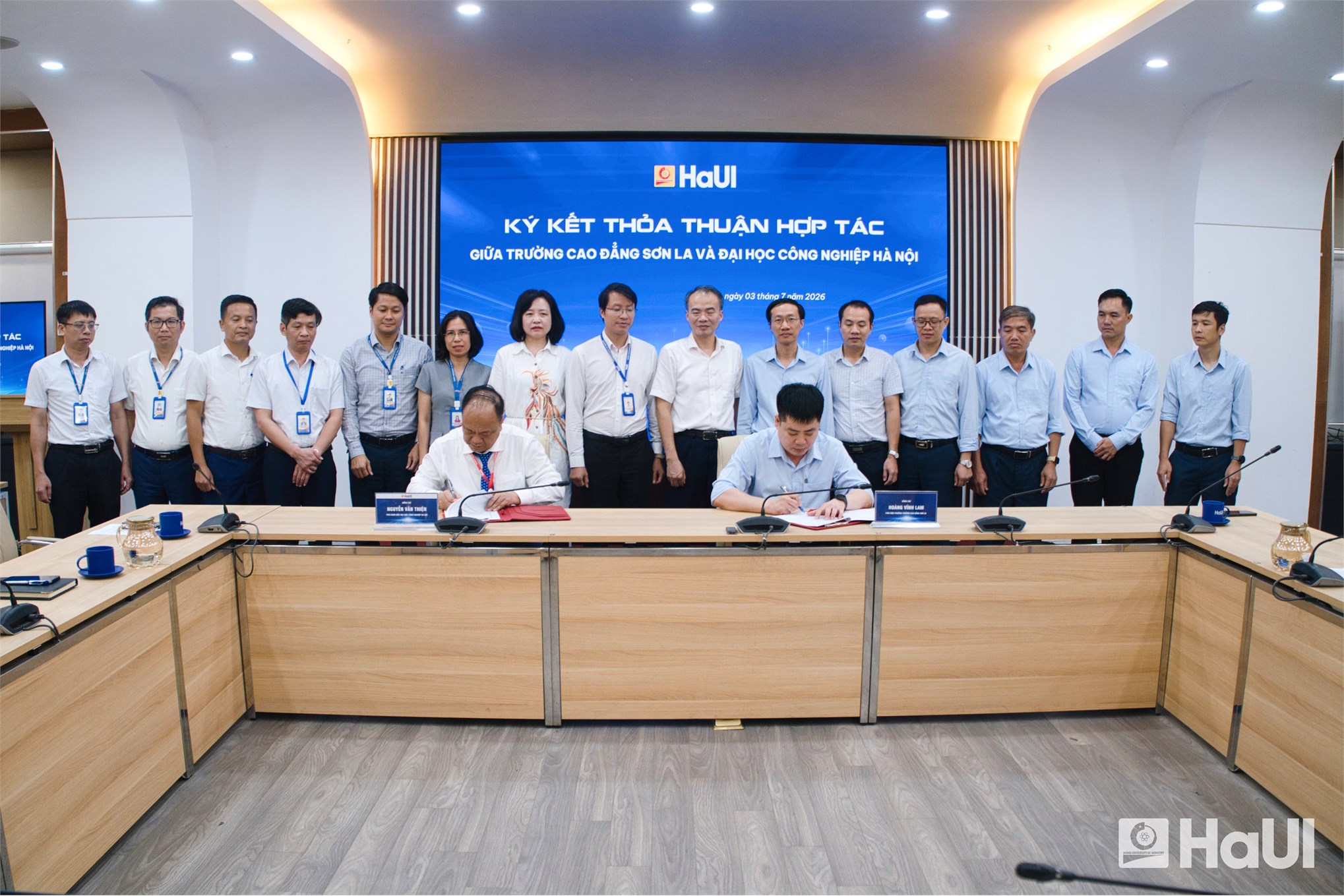Chiến lược mở rộng hợp tác vùng: Đại học Công nghiệp Hà Nội ký kết thỏa thuận toàn diện với Trường Cao đẳng Sơn La