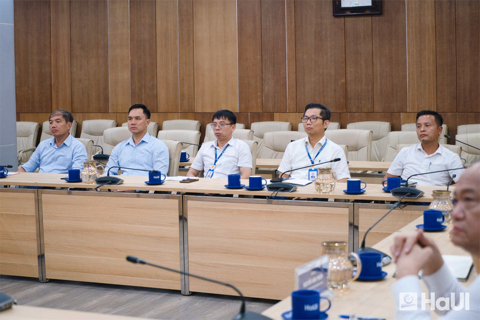 Chiến lược mở rộng hợp tác vùng: Đại học Công nghiệp Hà Nội ký kết thỏa thuận toàn diện với Trường Cao đẳng Sơn La