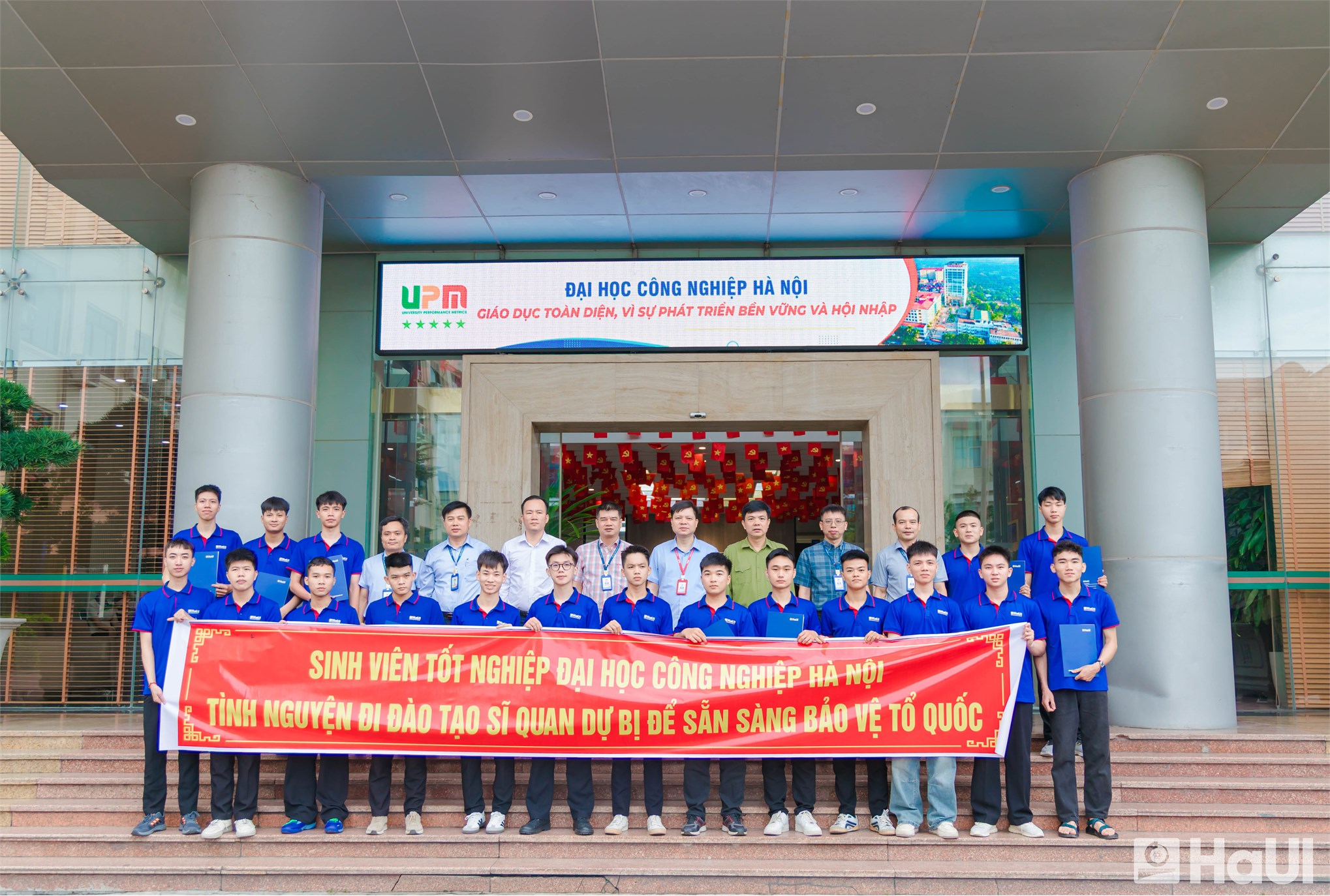 18 sinh viên ưu tú Đại học Công nghiệp Hà Nội tự hào tham gia đào tạo Sĩ quan dự bị năm 2026