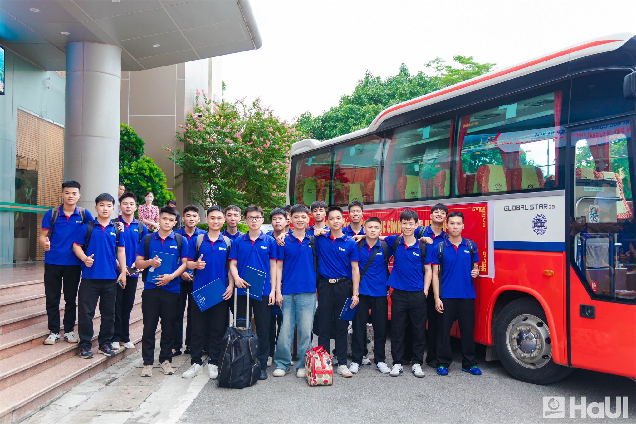 18 sinh viên ưu tú Đại học Công nghiệp Hà Nội tự hào tham gia đào tạo Sĩ quan dự bị năm 2026