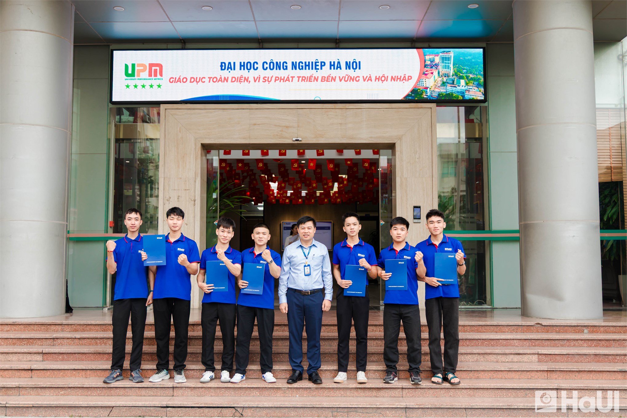 18 sinh viên ưu tú Đại học Công nghiệp Hà Nội tự hào tham gia đào tạo Sĩ quan dự bị năm 2026
