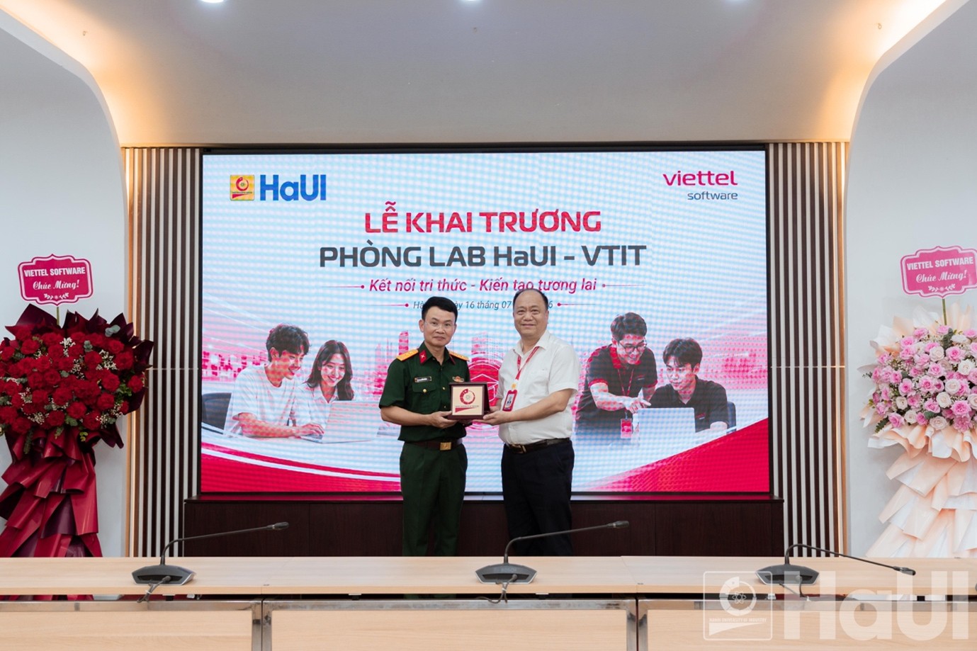 Khai trương Phòng Lab HaUI - Viettel Software: Mở rộng không gian đào tạo gắn với doanh nghiệp