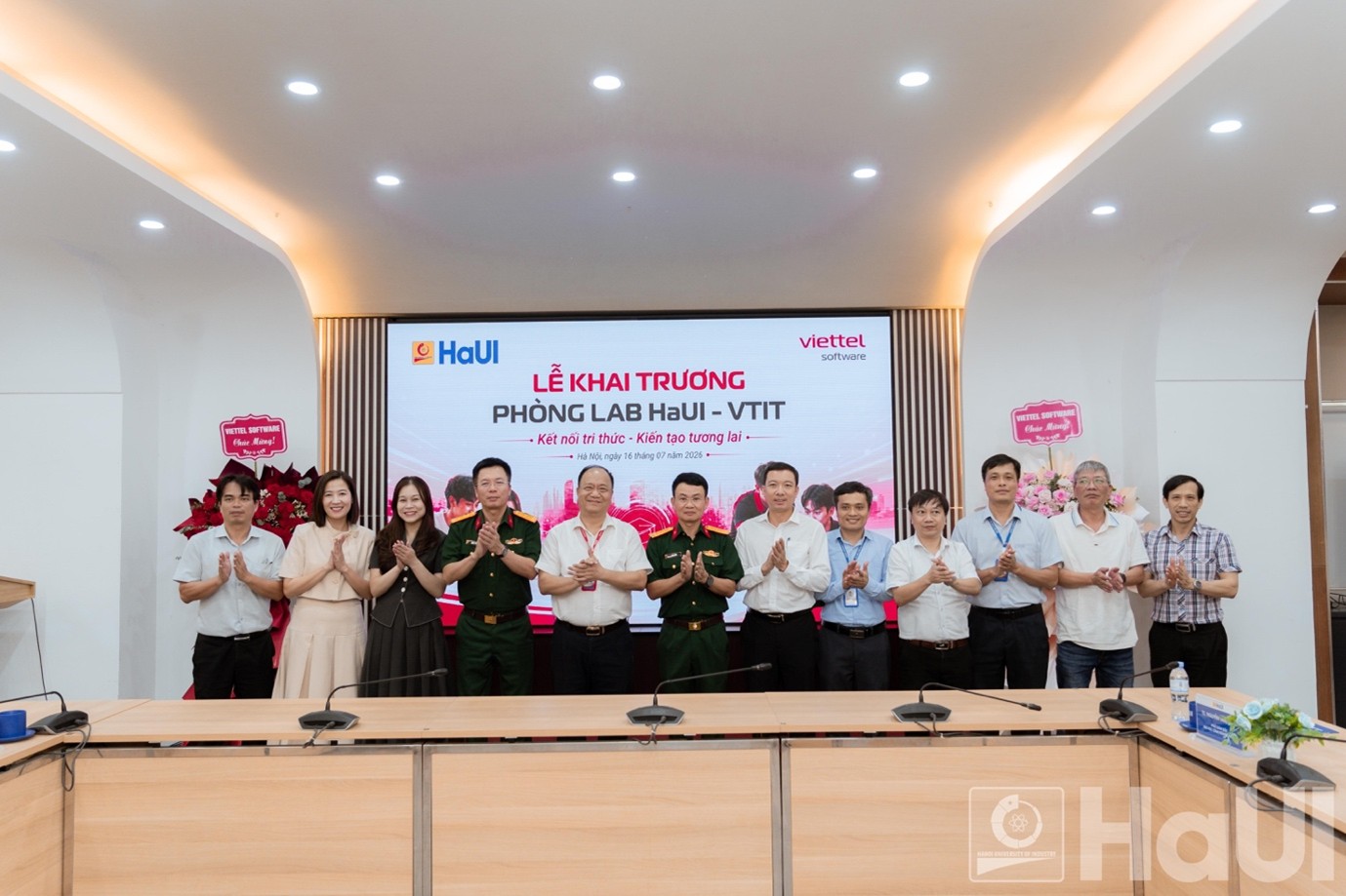Khai trương Phòng Lab HaUI - Viettel Software: Mở rộng không gian đào tạo gắn với doanh nghiệp