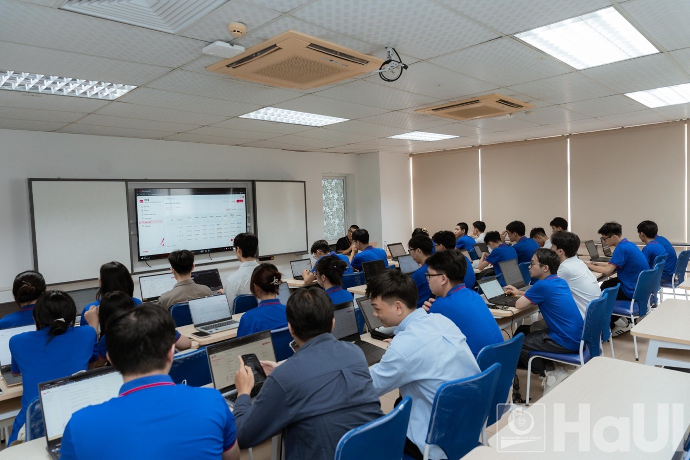 Khai trương Phòng Lab HaUI - Viettel Software: Mở rộng không gian đào tạo gắn với doanh nghiệp