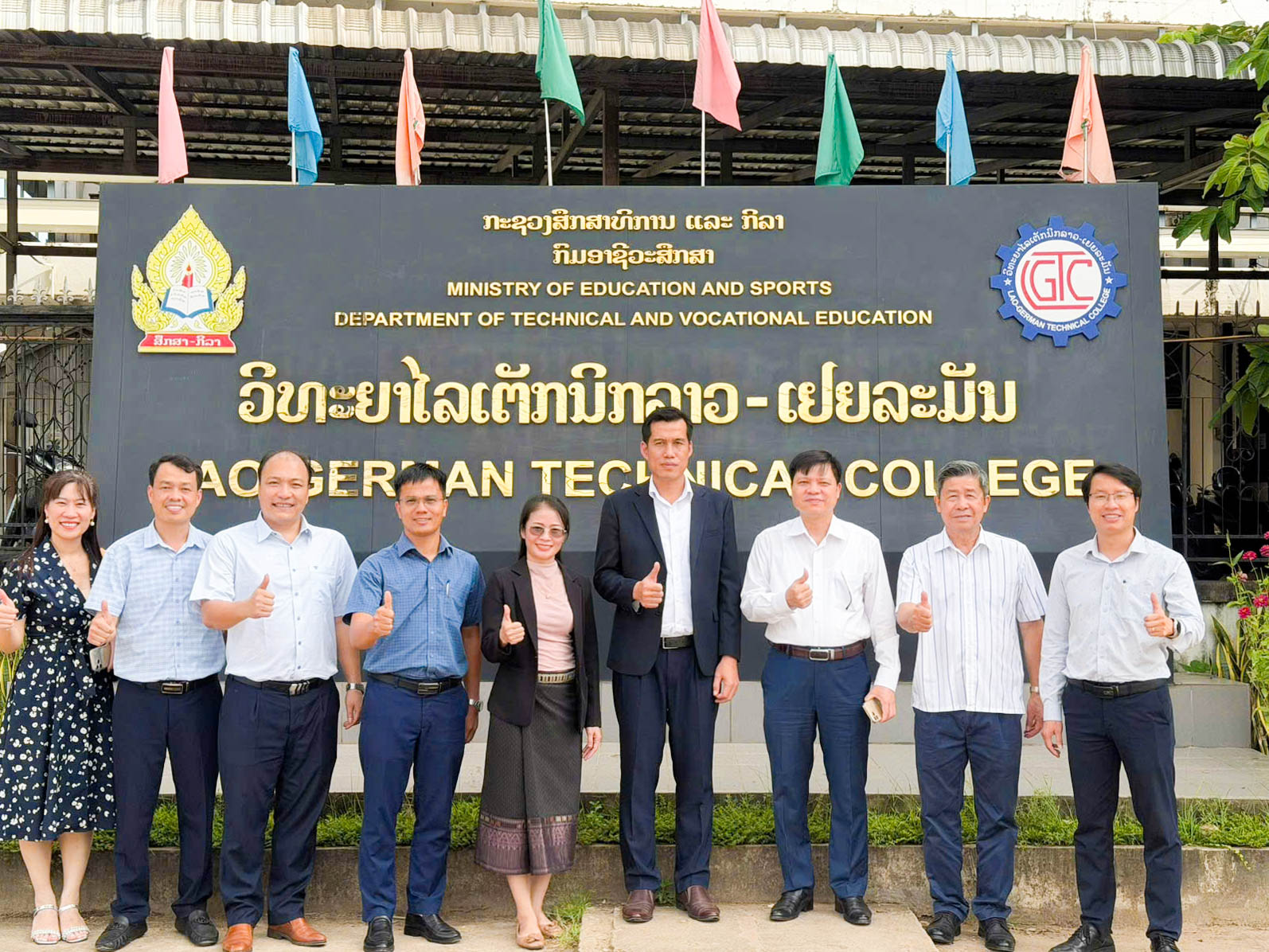HaUI mở rộng cơ hội học tập cho học sinh, sinh viên Lào