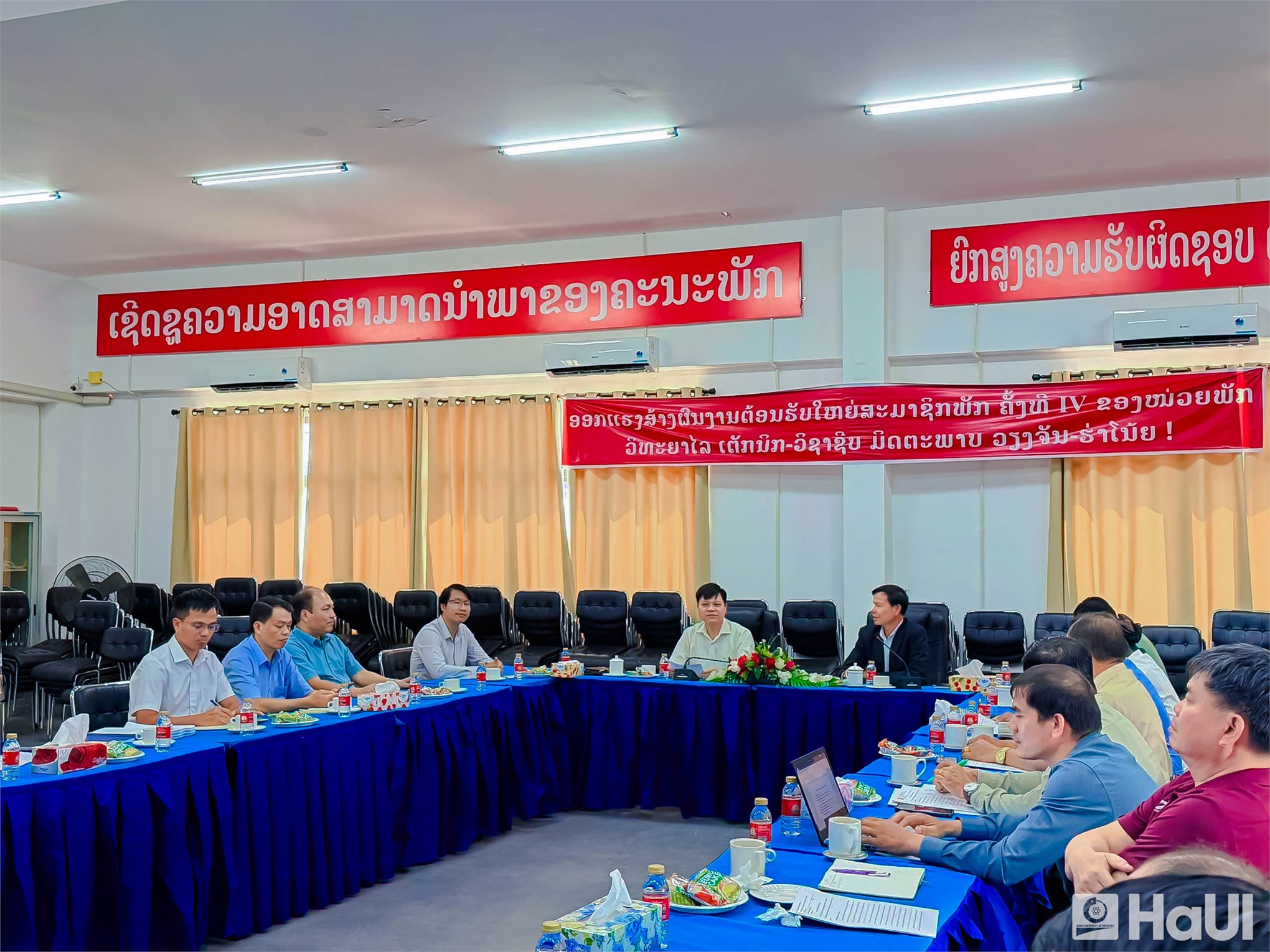 HaUI mở rộng cơ hội học tập cho học sinh, sinh viên Lào