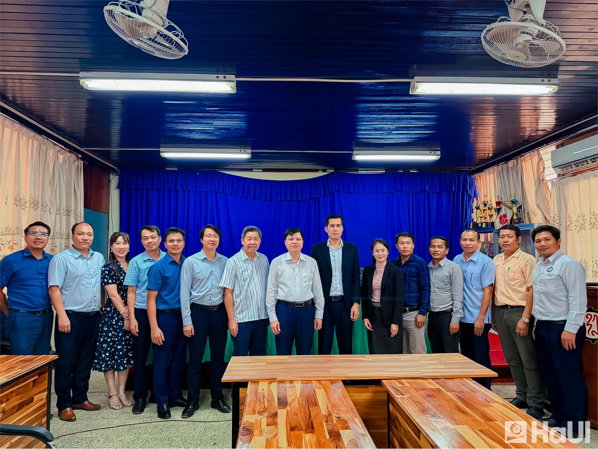 HaUI mở rộng cơ hội học tập cho học sinh, sinh viên Lào