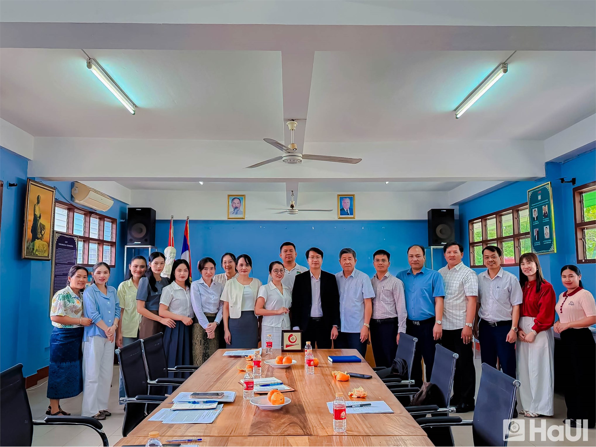 HaUI mở rộng cơ hội học tập cho học sinh, sinh viên Lào