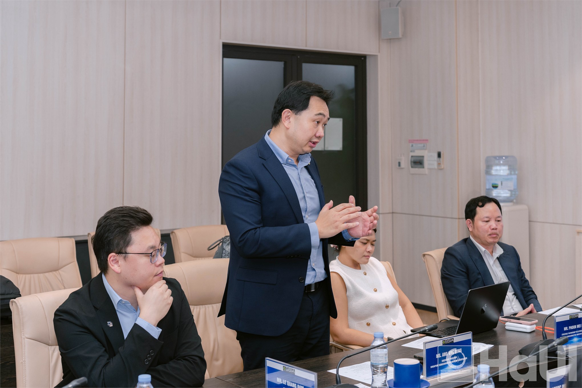 Đại học Công nghiệp Hà Nội tăng cường kết nối với hệ sinh thái bán dẫn Singapore