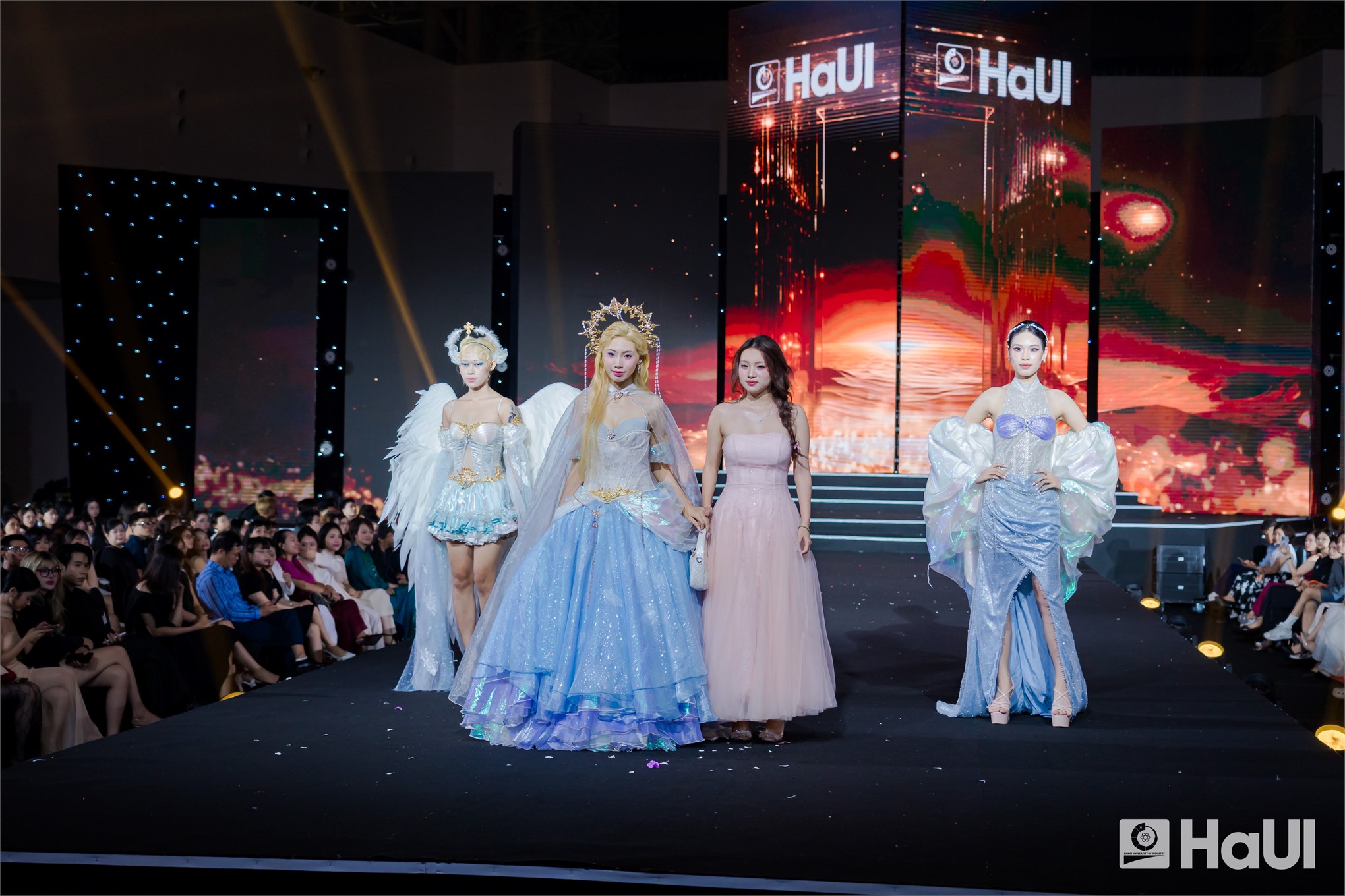 Dấu ấn của sinh viên Đại học Công nghiệp Hà Nội giữa không gian thời trang toàn cầu Global Fashion Week All Stars 2026