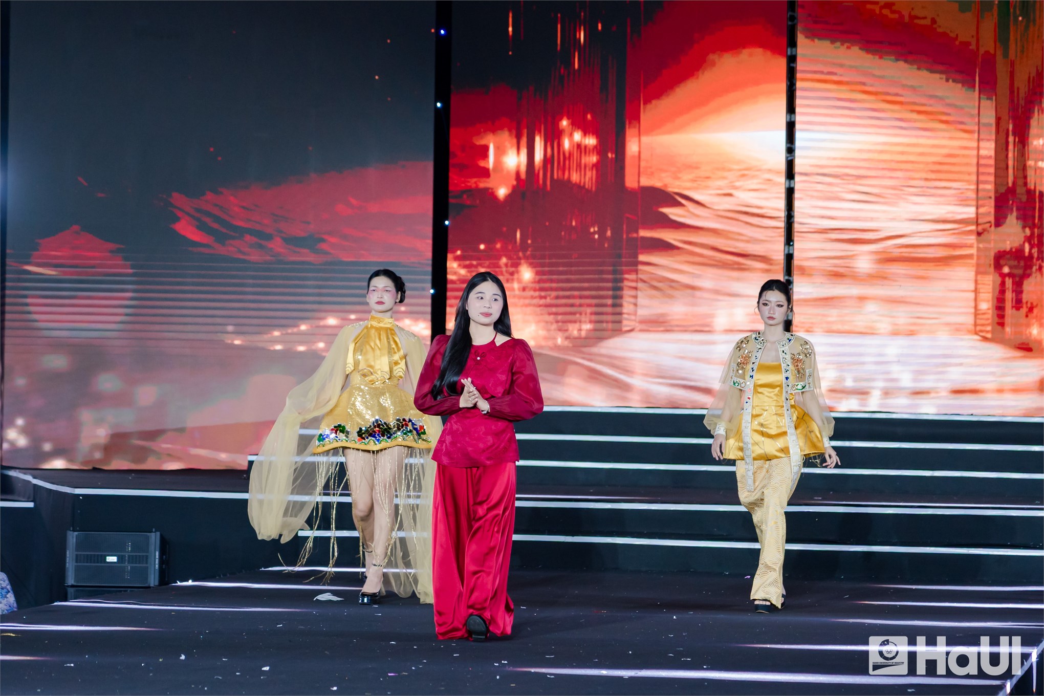 Dấu ấn của sinh viên Đại học Công nghiệp Hà Nội giữa không gian thời trang toàn cầu Global Fashion Week All Stars 2026