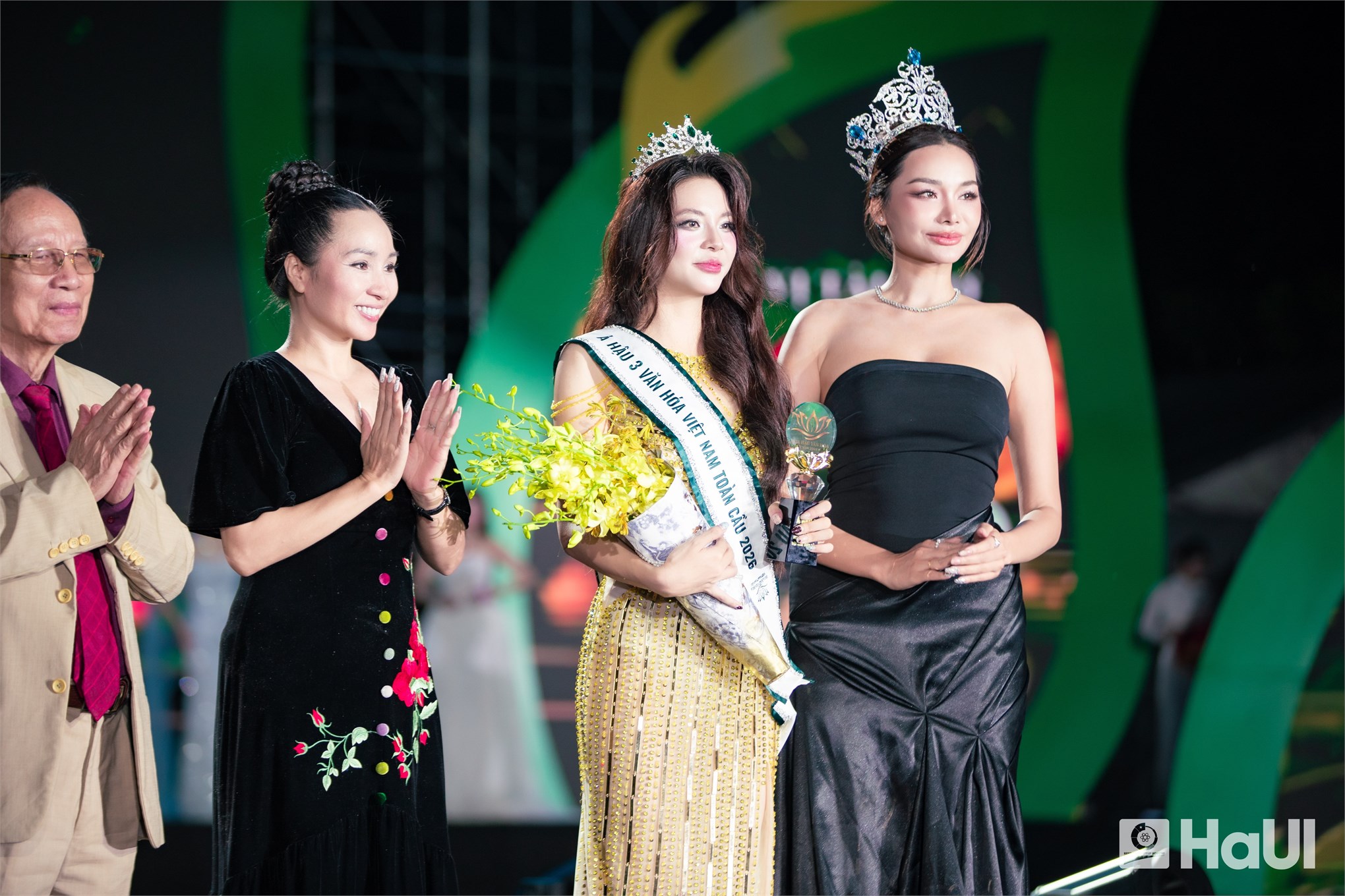 Hai nữ sinh Đại học Công nghiệp Hà Nội tỏa sáng với danh hiệu Á hậu 2 và Á hậu 3 tại Chung kết Hoa hậu Văn hóa Việt Nam Toàn cầu 2026