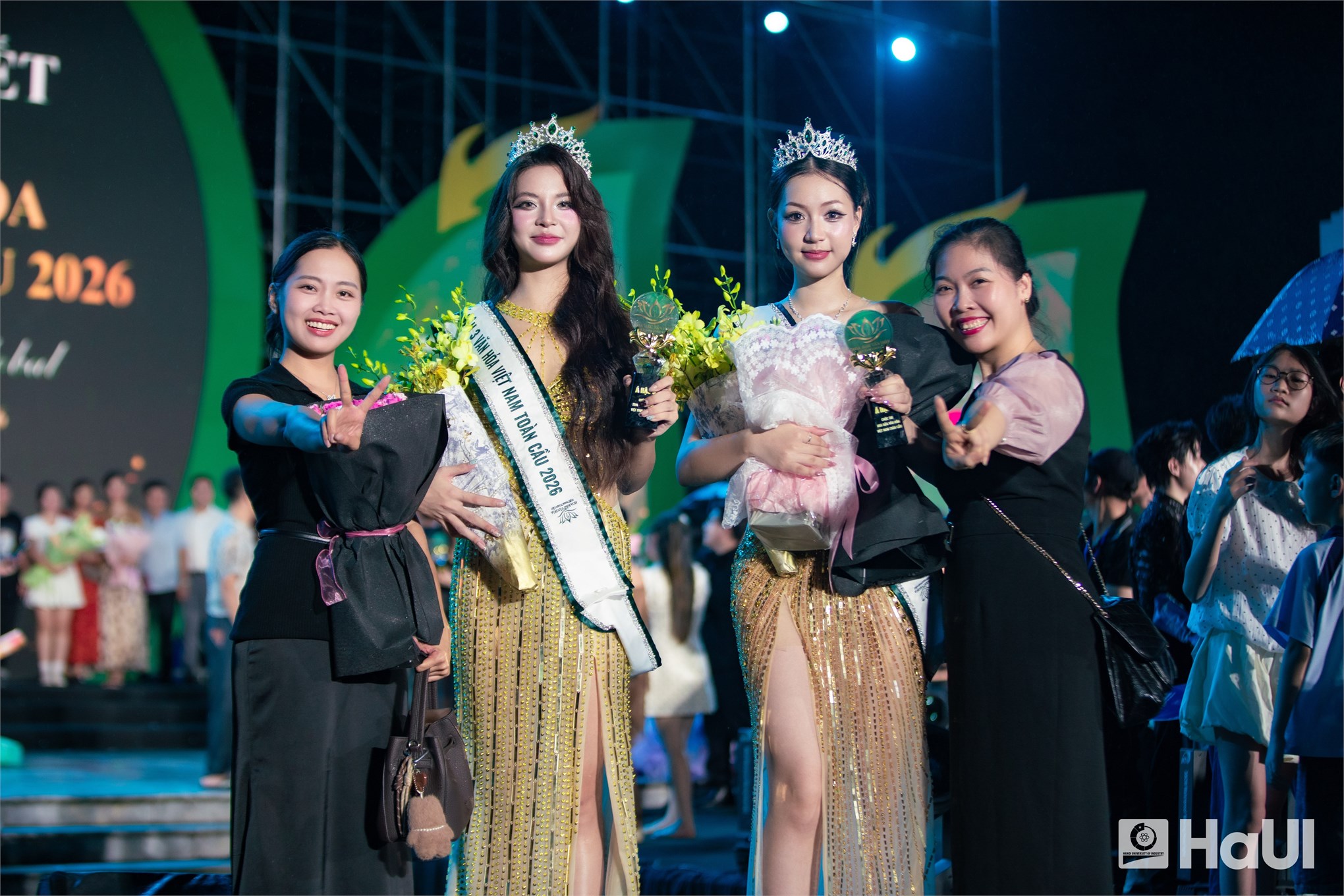 Hai nữ sinh Đại học Công nghiệp Hà Nội tỏa sáng với danh hiệu Á hậu 2 và Á hậu 3 tại Chung kết Hoa hậu Văn hóa Việt Nam Toàn cầu 2026