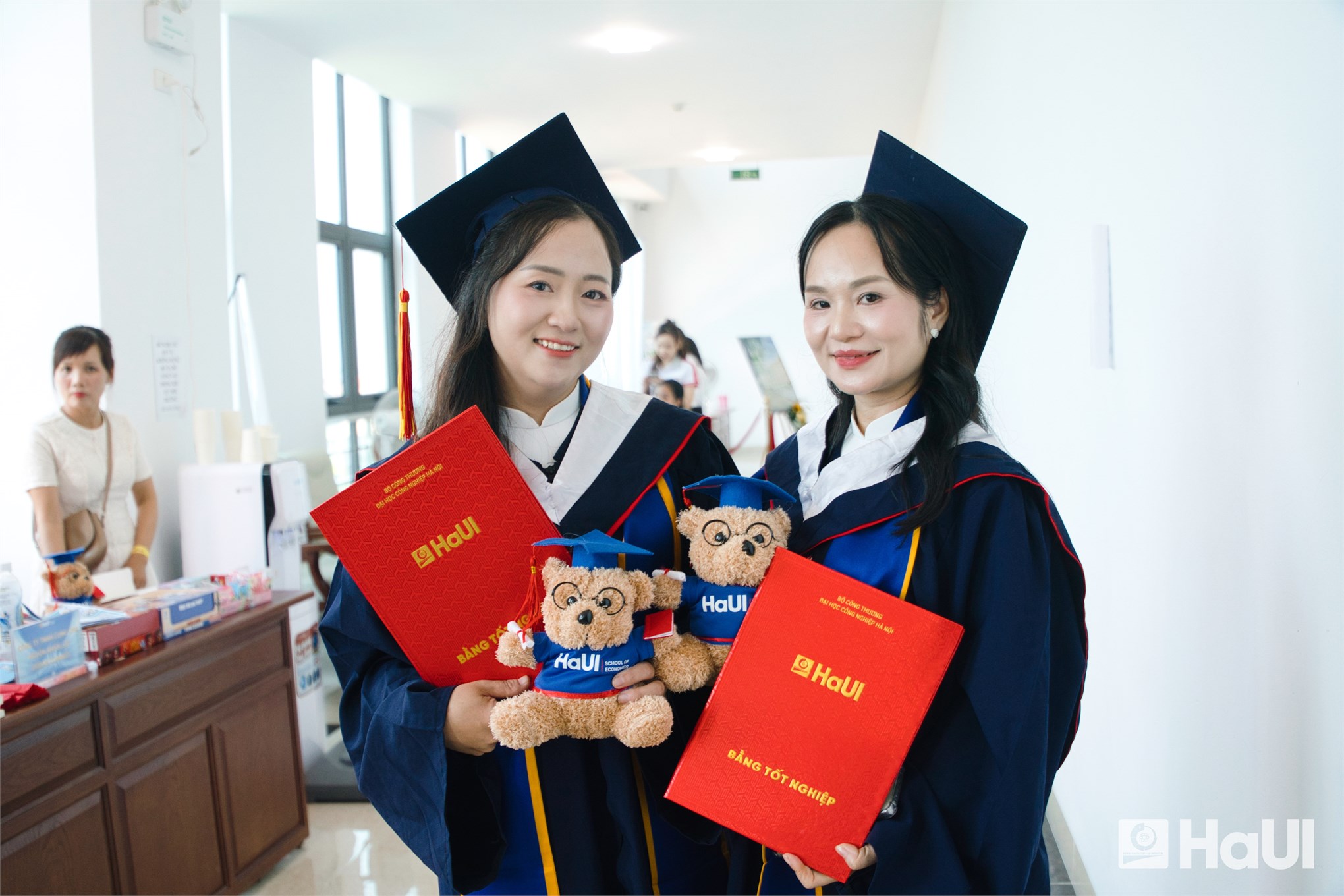 Đi xa bằng bản lĩnh, đi đúng hướng bằng sự tử tế - dấu ấn tốt nghiệp Trường Kinh tế, HaUI