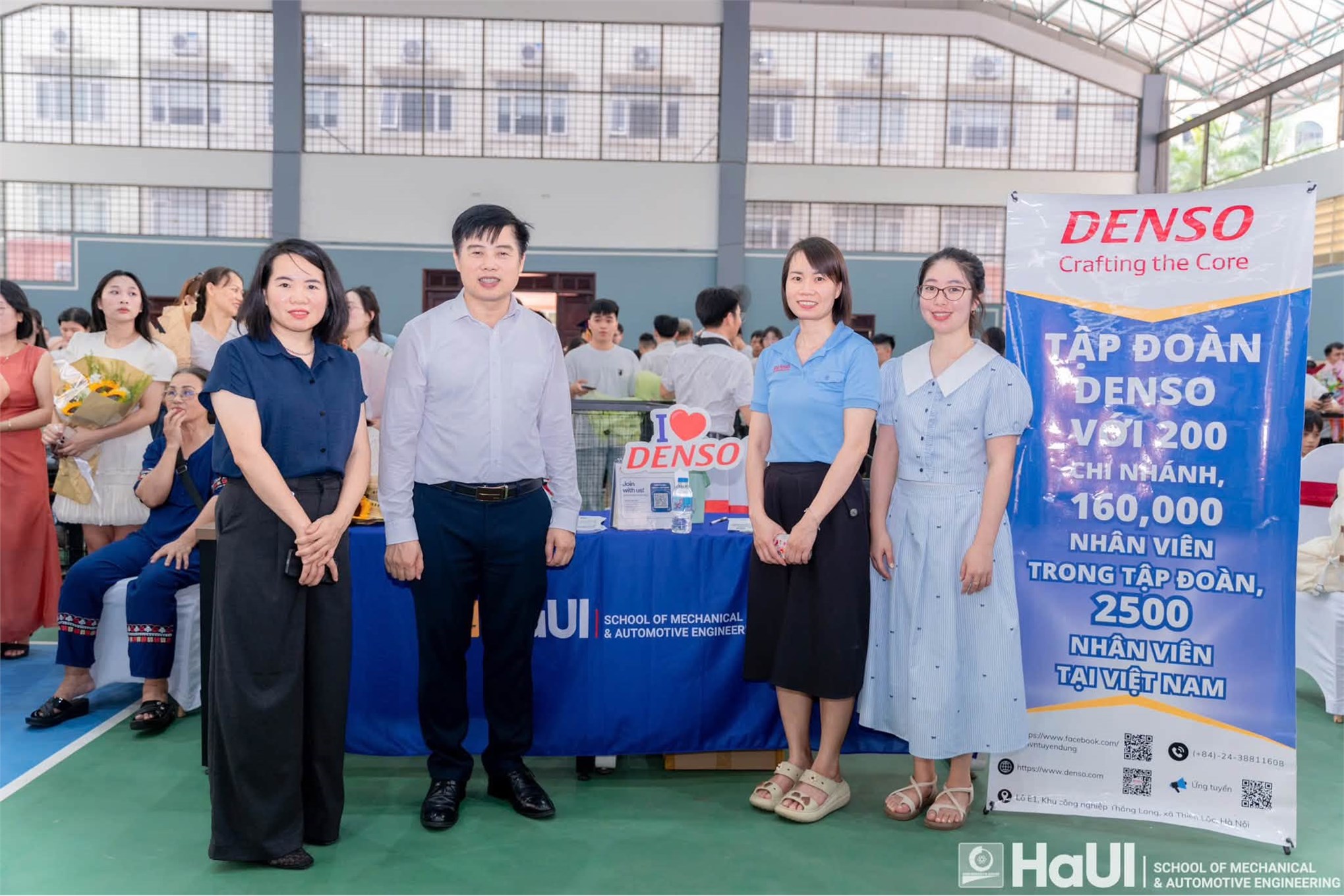 Từ giảng đường đến doanh nghiệp - Hành trình mới của tân khoa Trường Cơ khí - Ô tô, HaUI.
