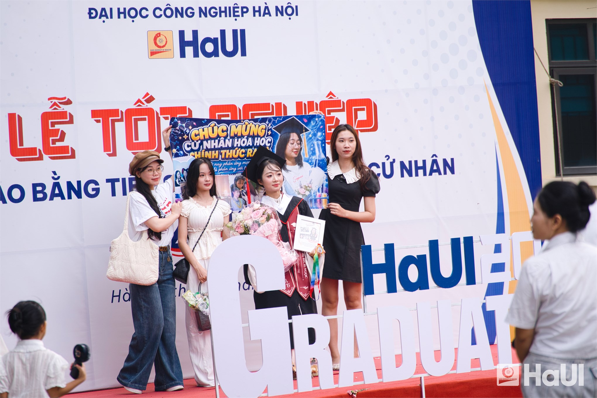 Sức bật từ phong trào nghiên cứu khoa học: Nền tảng vững chắc cho thế hệ Tiến sĩ, Thạc sĩ, Cử nhân năm 2026 Khoa Công nghệ Hóa
