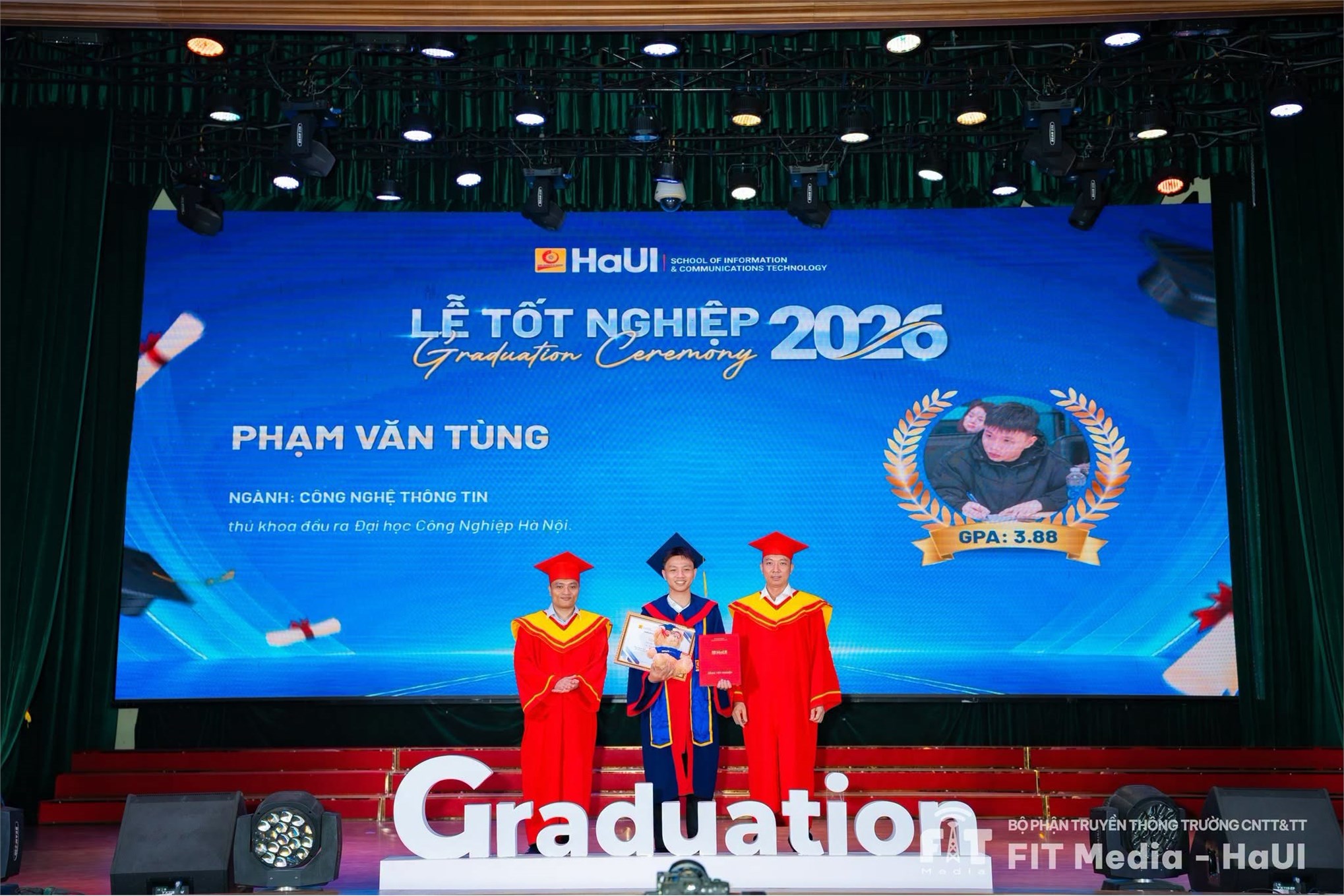 Tân khoa Trường Công nghệ Thông tin và truyền thông và hành trang bước vào tương lai cùng AI
