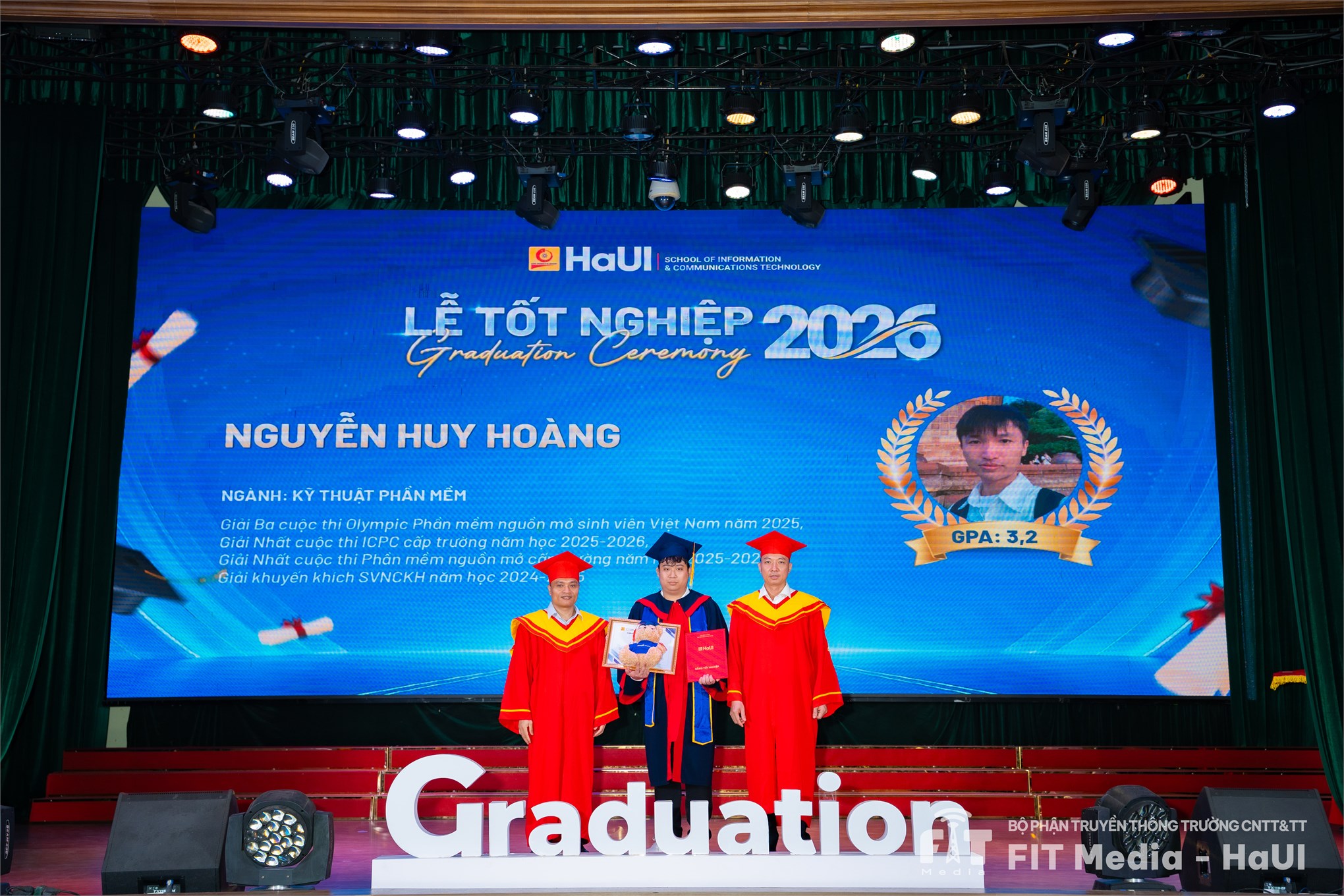 Tân khoa Trường Công nghệ Thông tin và truyền thông và hành trang bước vào tương lai cùng AI