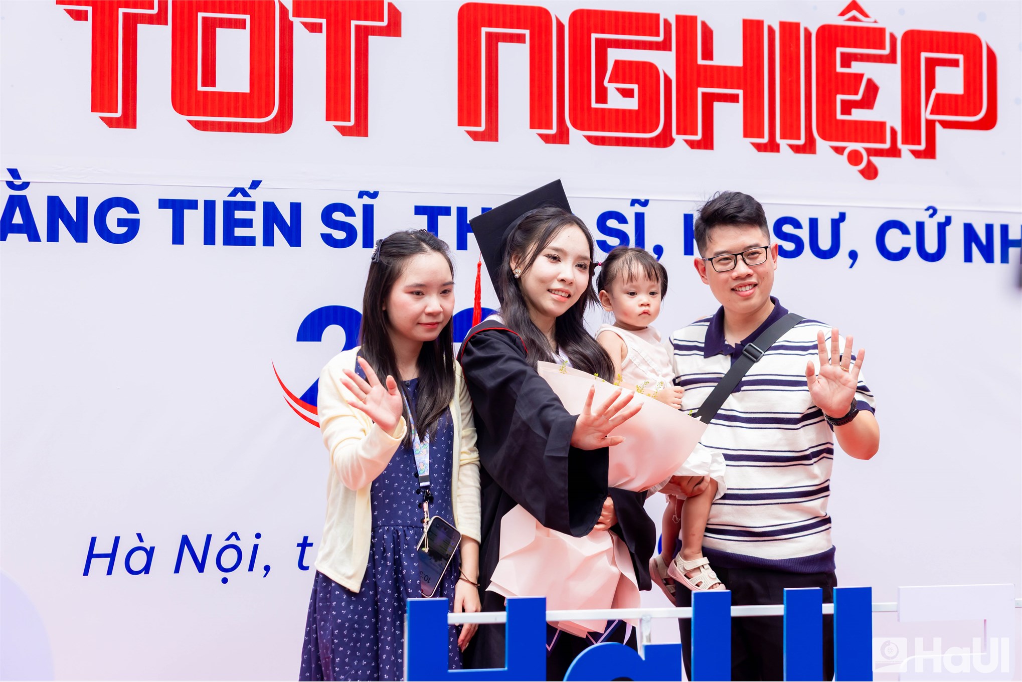 844 tân Thạc sĩ, Cử nhân Trường Ngoại ngữ - Du lịch, HaUI: Một thế hệ mới sẵn sàng hội nhập