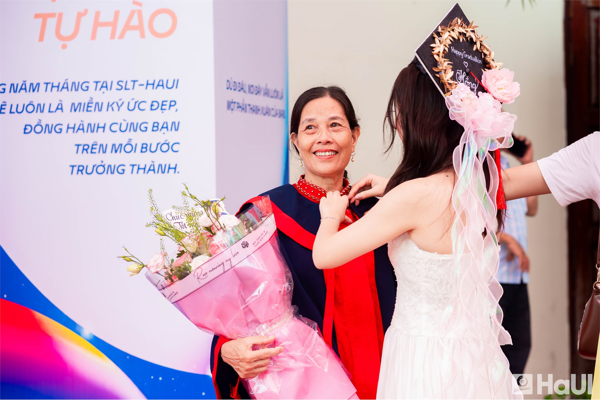 844 tân Thạc sĩ, Cử nhân Trường Ngoại ngữ - Du lịch, HaUI: Một thế hệ mới sẵn sàng hội nhập