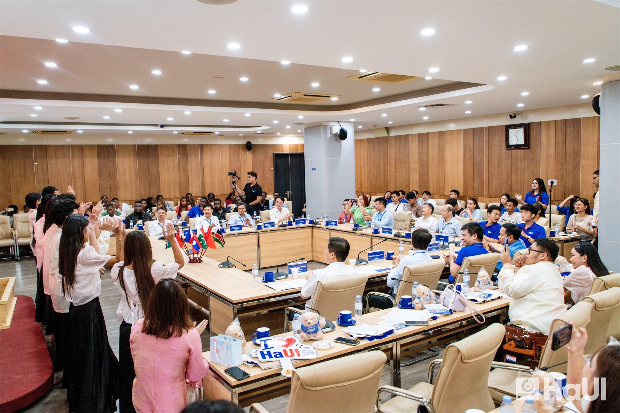 Sinh viên nhiều quốc gia lựa chọn học tập tại Đại học Công nghiệp Hà Nội