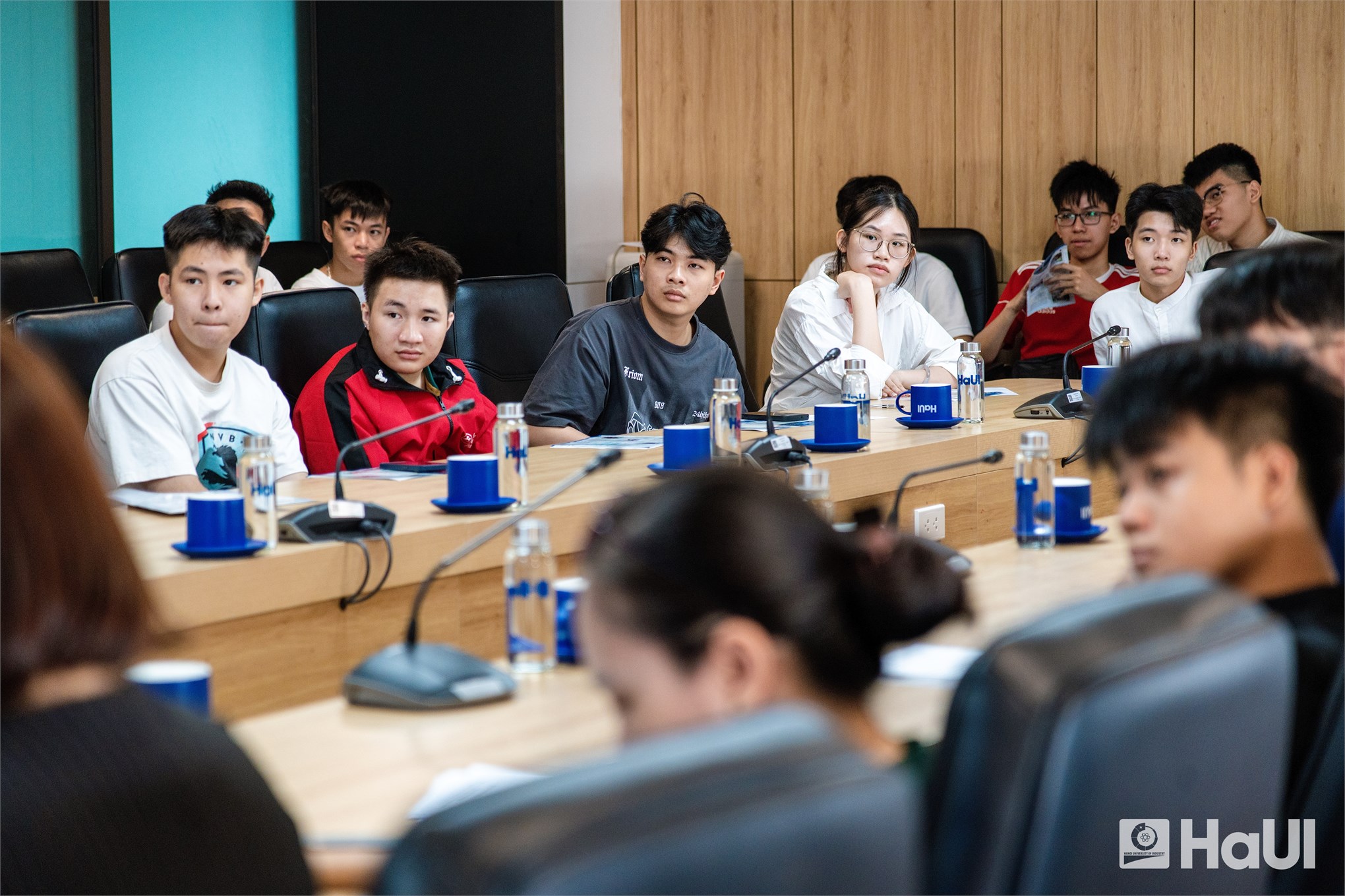 Bứt phá với lộ trình cử nhân đại học cùng các chương trình đào tạo bằng tiếng Anh tại HaUI