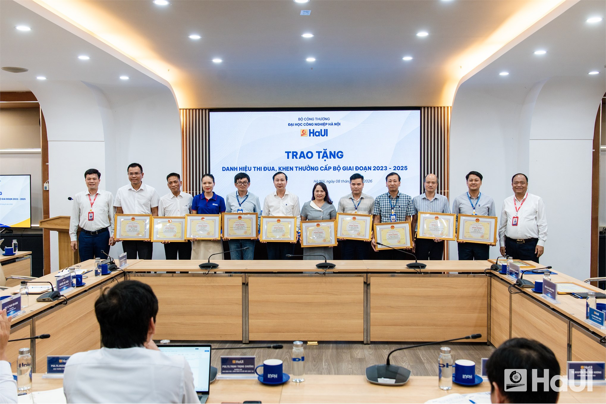 Đại học Công nghiệp Hà Nội trao tặng danh hiệu thi đua, khen thưởng cấp Bộ giai đoạn 2023-2025